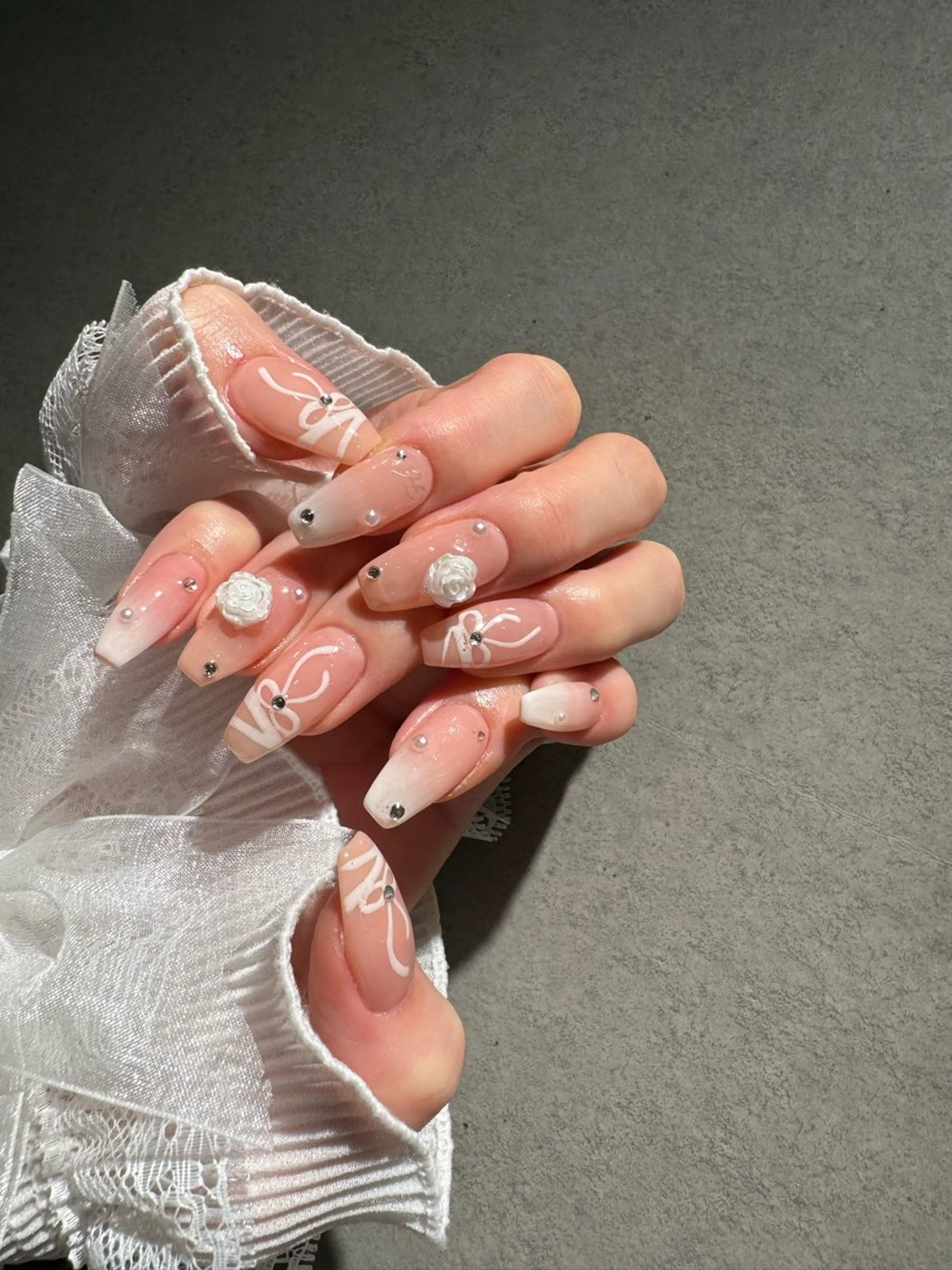 ネイル I-nailロング /ワンホン/キラキラのネイルデザイン