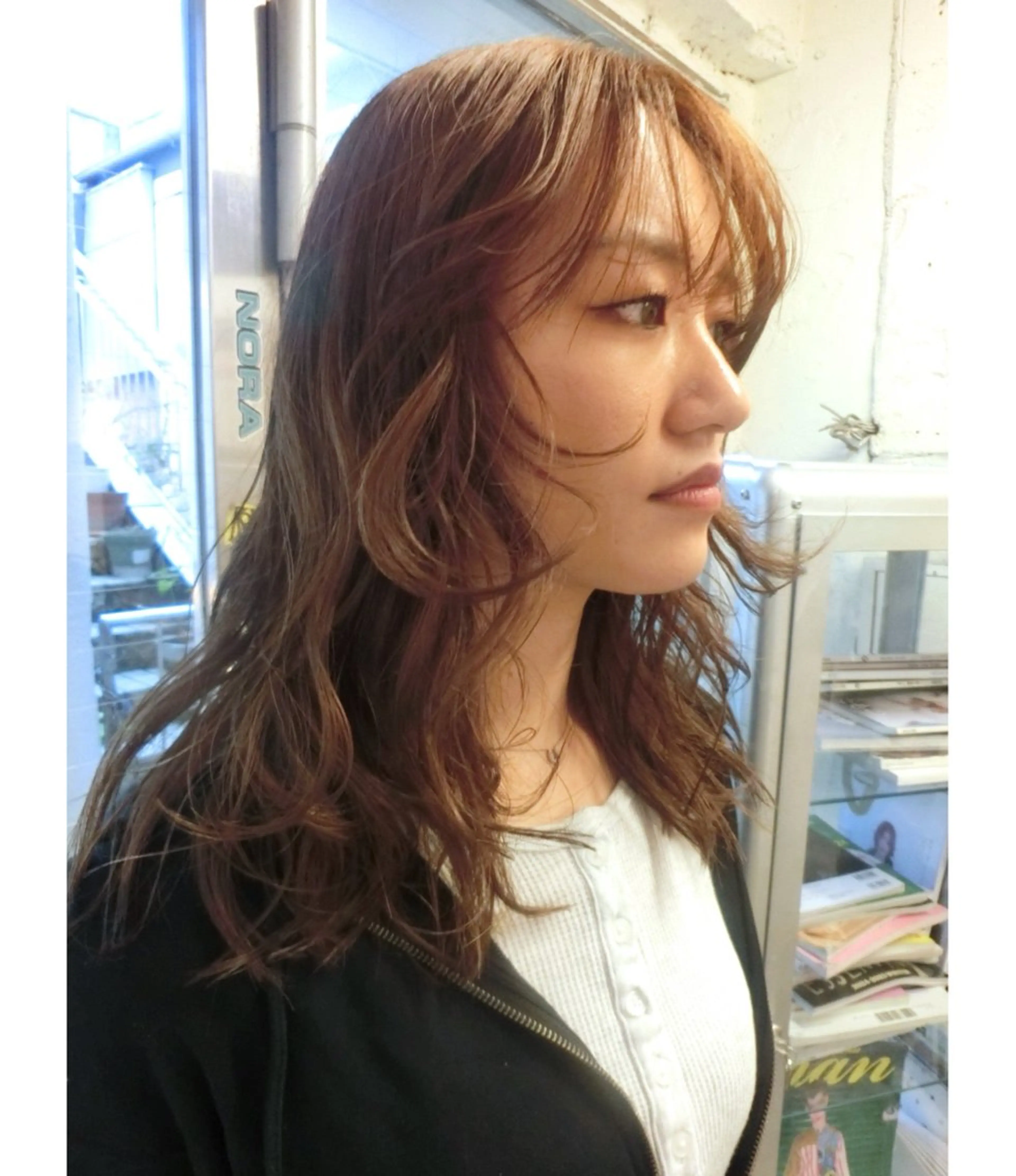 セミロング カラー ハッシュカット/ MAYAのヘアスタイル