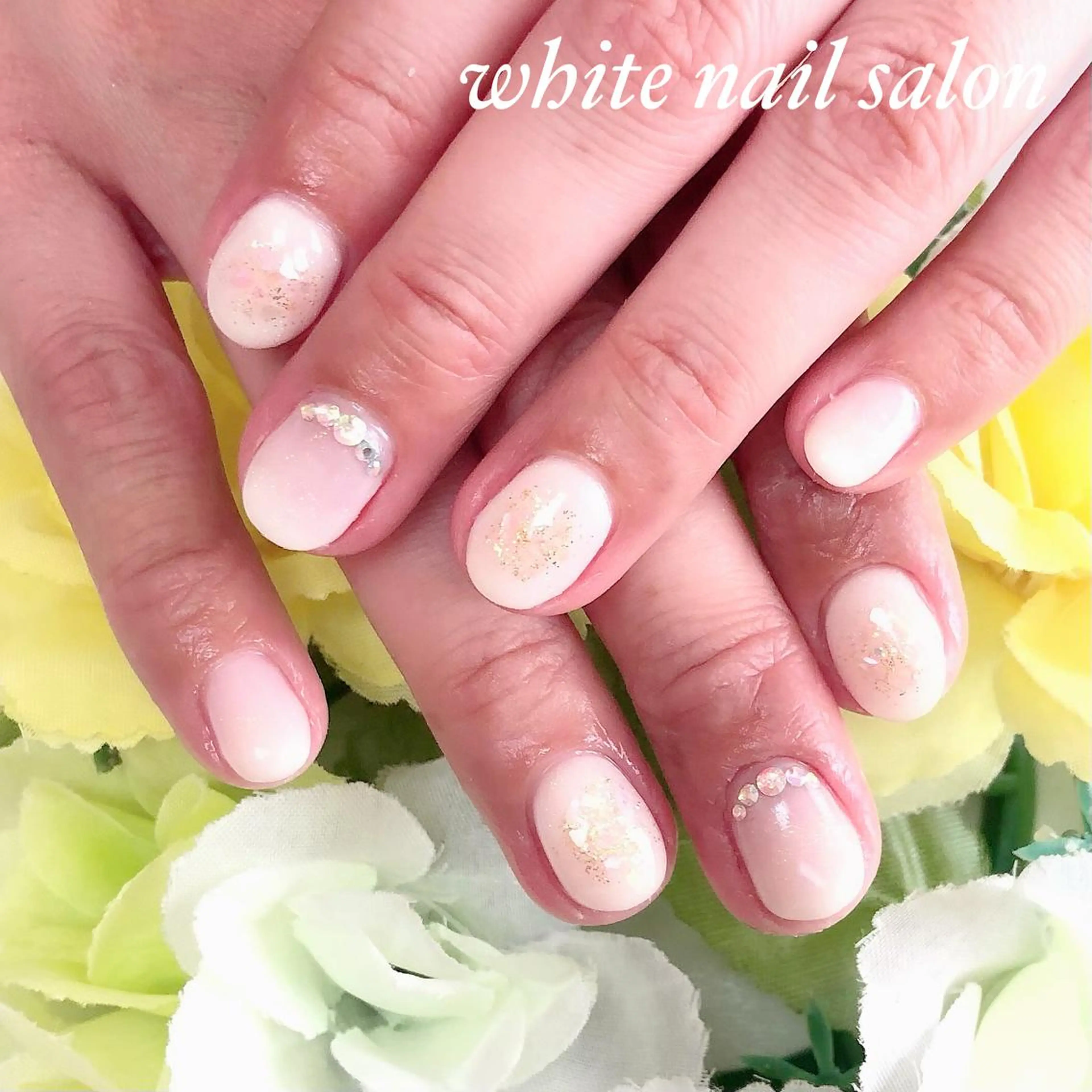 ネイル アートネイル フレンチネイル ジェルネイル ハードジェル 持ち込み ハンドネイル white nail salonのネイルデザイン
