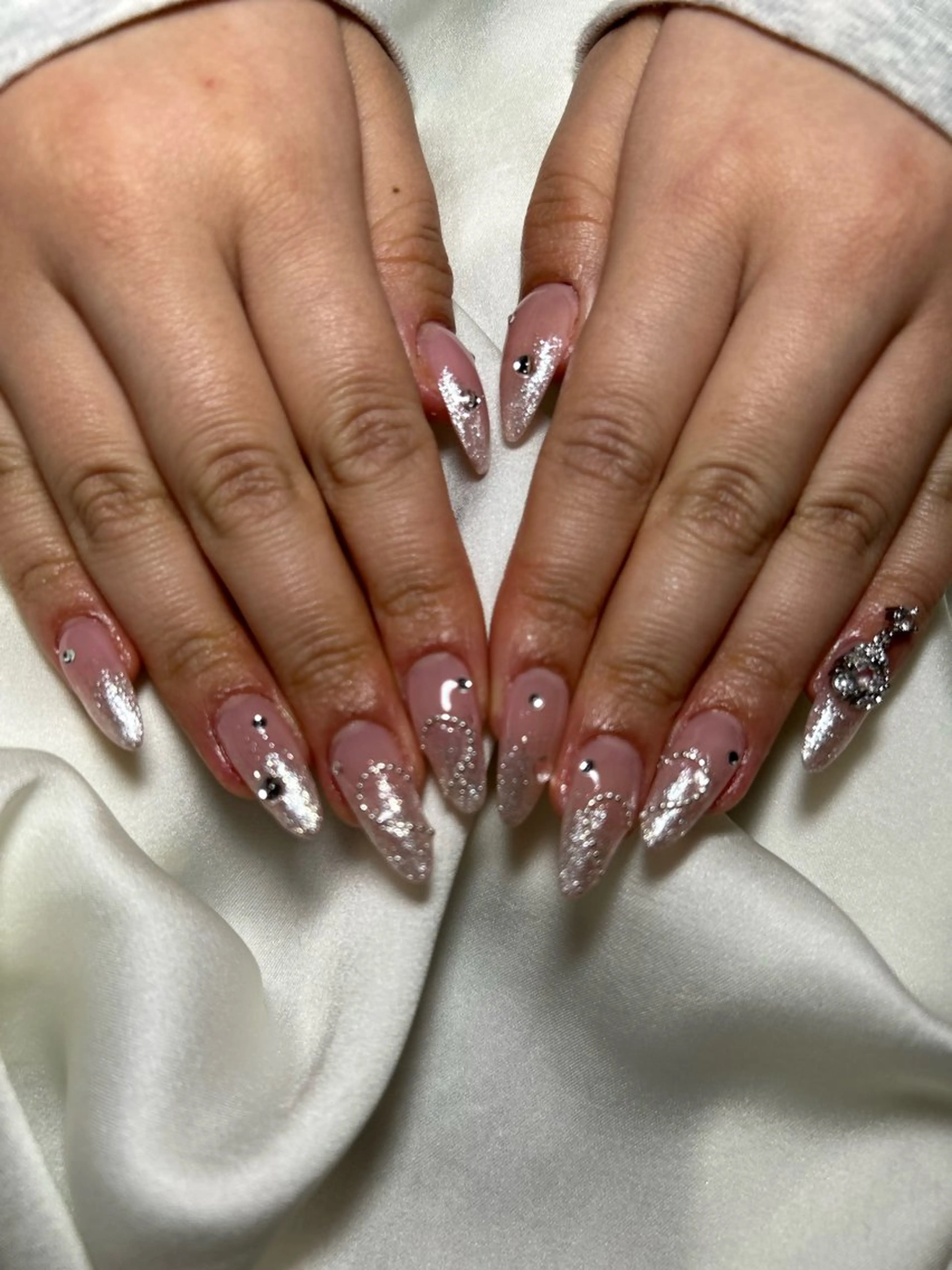 ネイル 金山 沙織のエステ・リラクイメージ