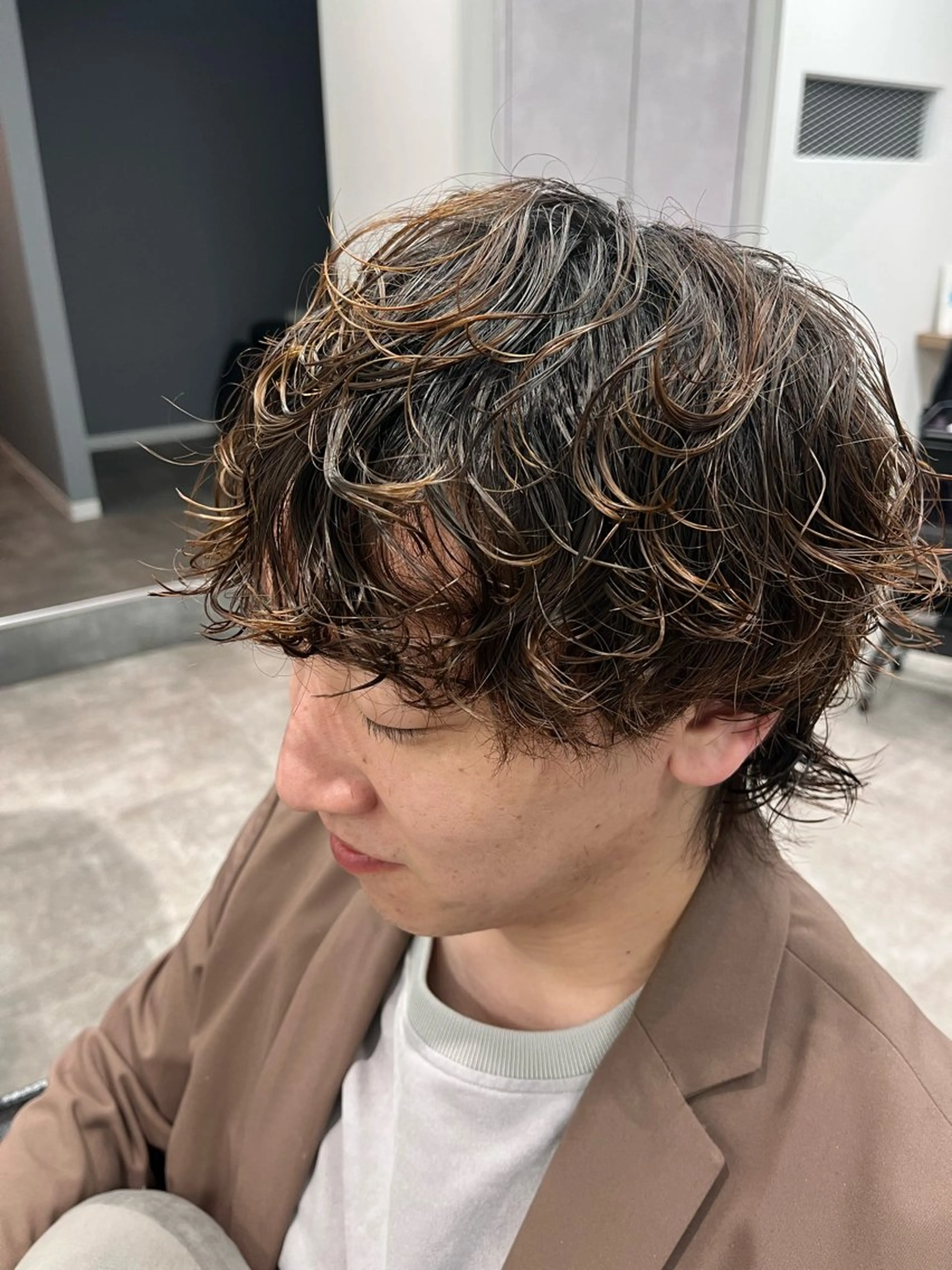 パーマ ウルフカット スパイラルパーマ カット ヘアカラー ボブ/透明感カラー/ 髪質改善/🌙/ルナのヘアスタイル