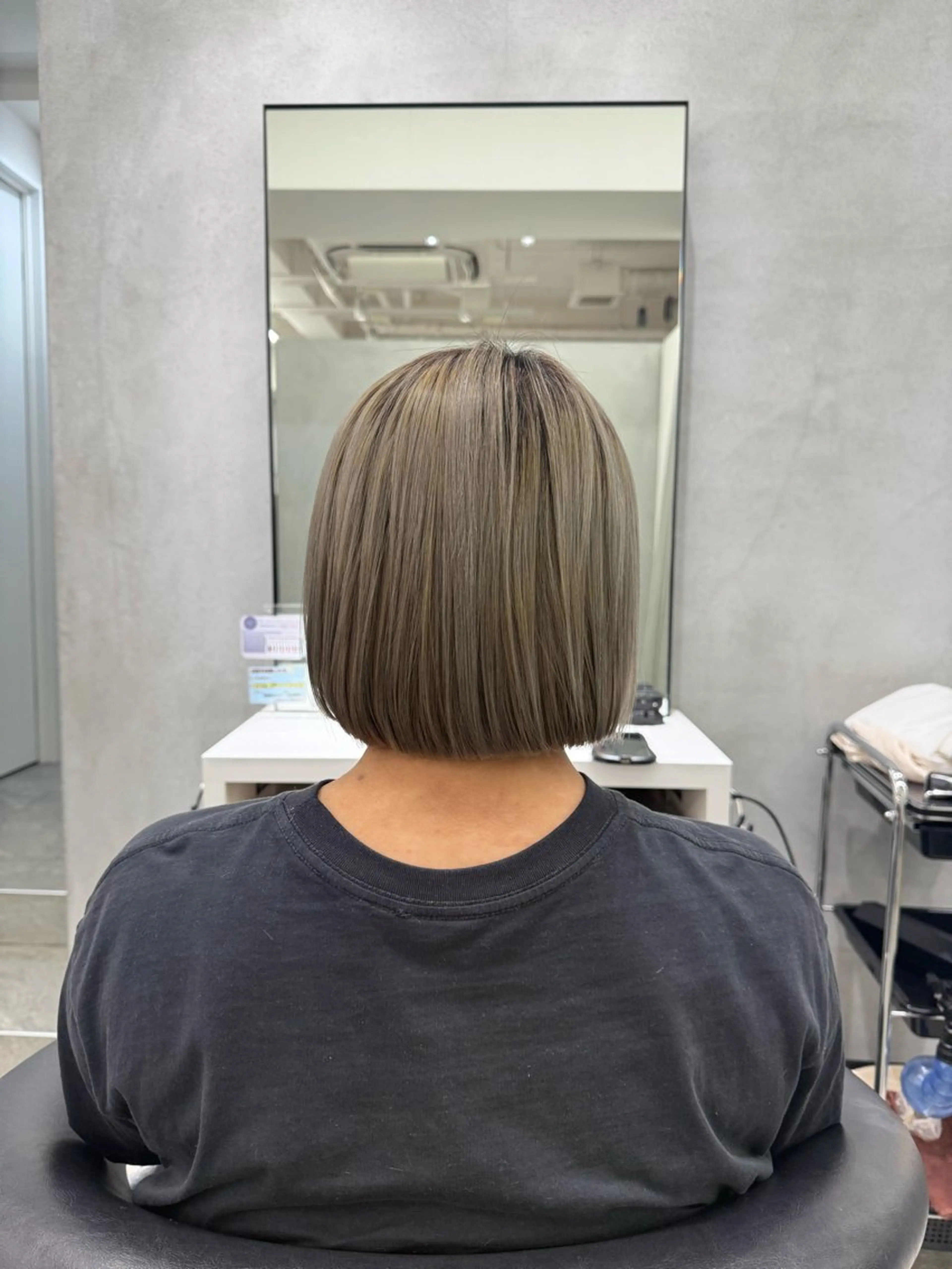 ショート NILLU所属・林 真依のヘアスタイル