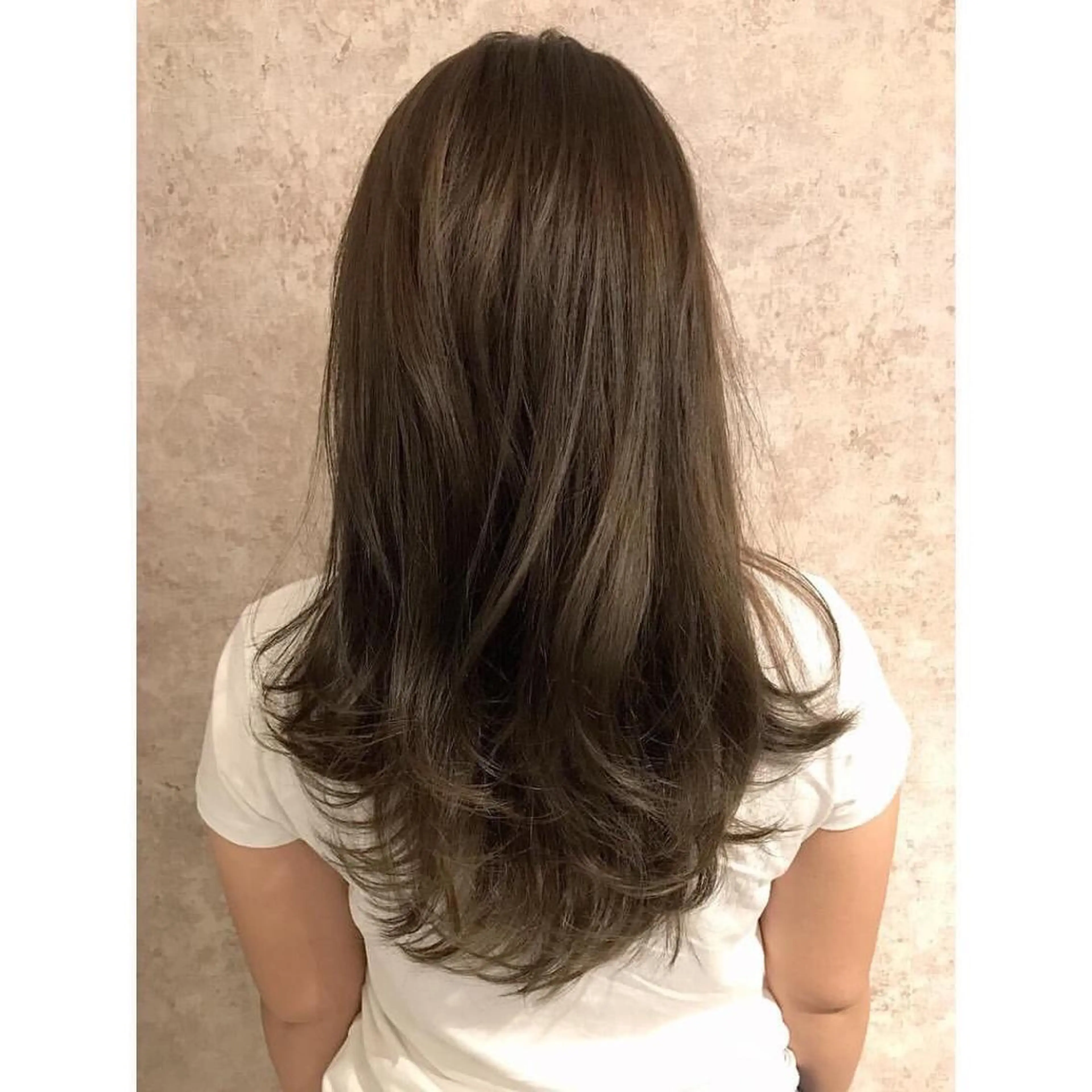 ミディアム カラー due hair 京都駅前店 MILBON オージュア認定サロン【デューヘアー】所属・ハイトーンブリーチ 土坂 由志【京都】のヘアスタイル