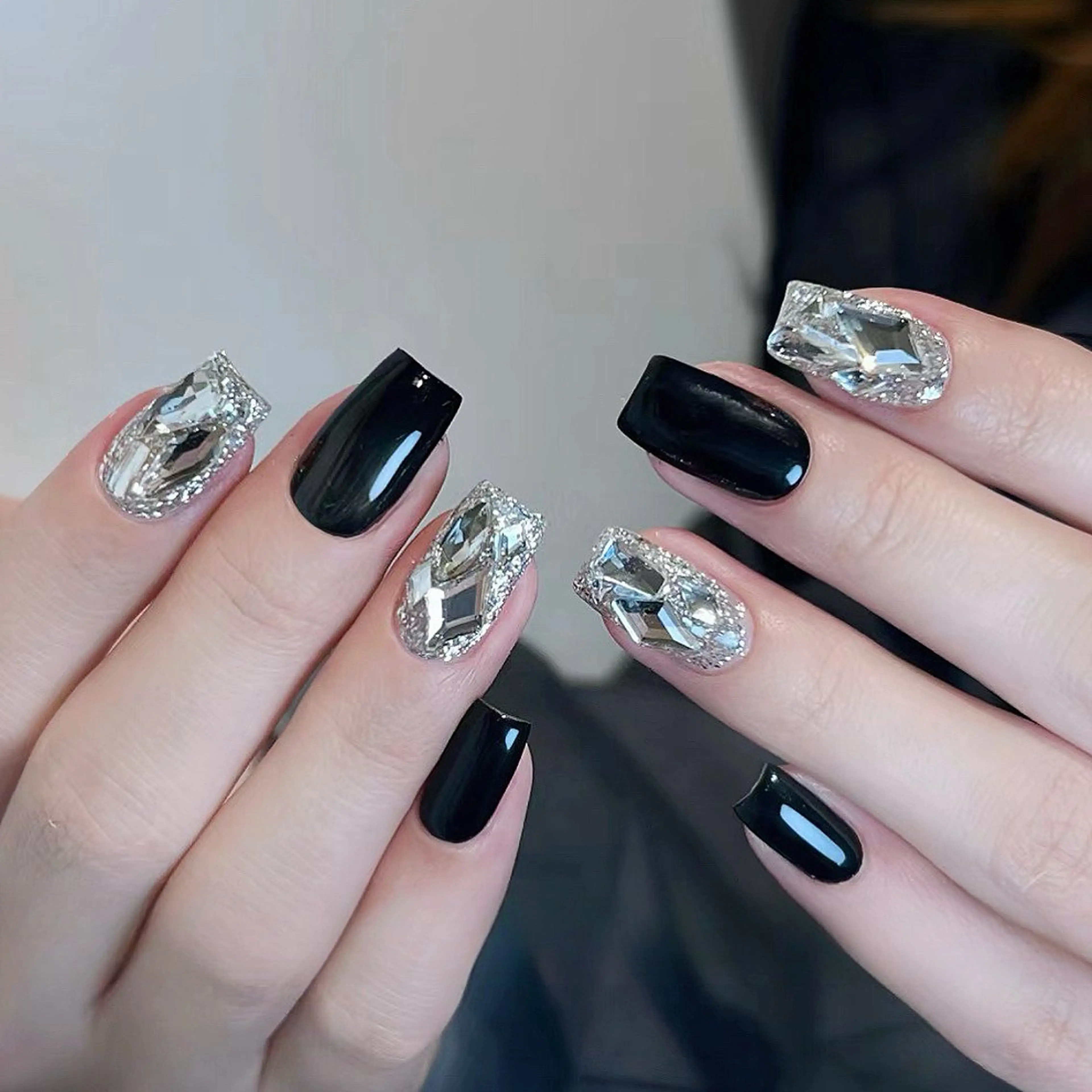 持ち込みデザインやり放題アート4本の写真