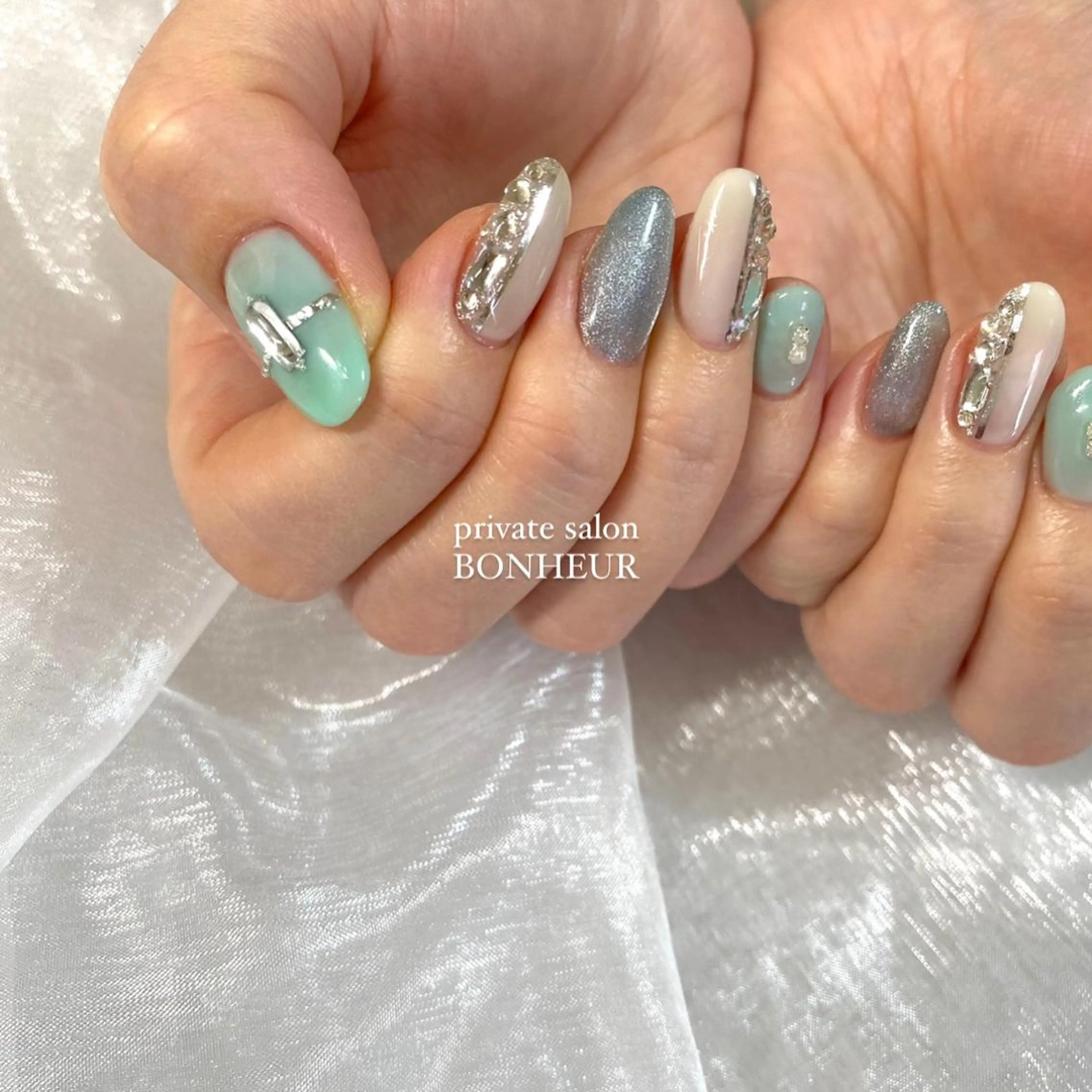 ネイル ハンドネイル BONHEUR Annaのネイルデザイン