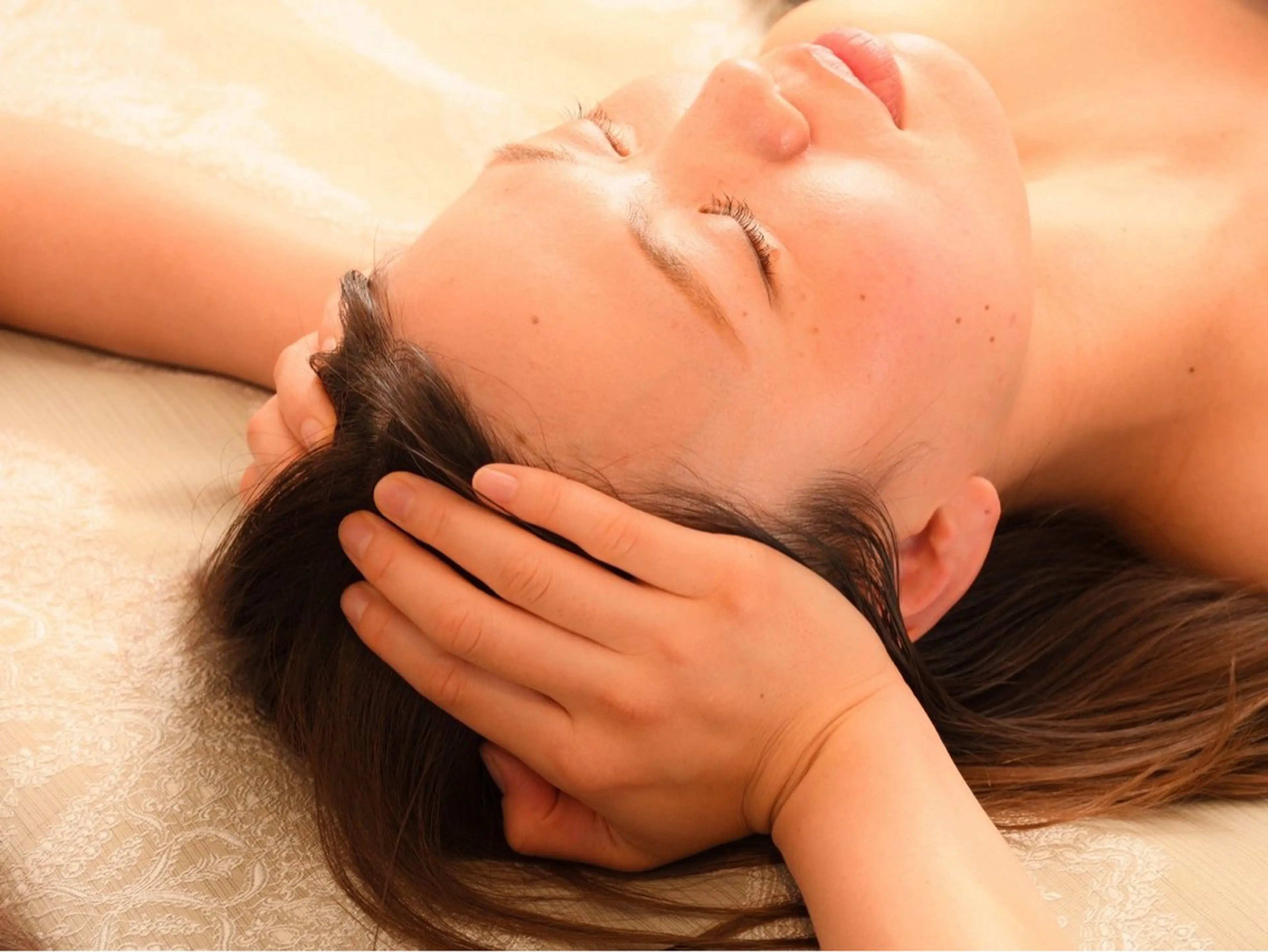 aromaoil AYANAのエステ・リラクイメージ