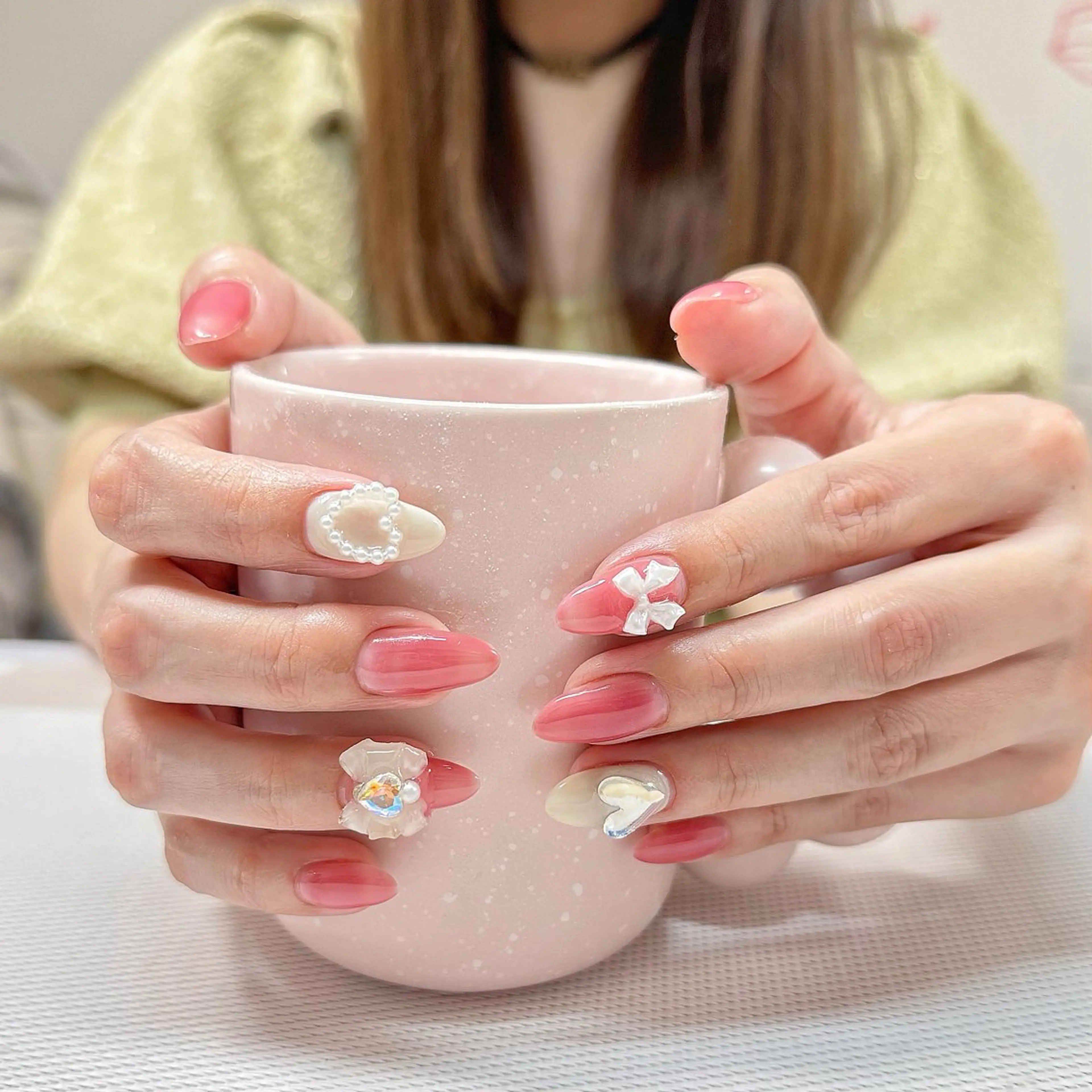 ネイル Hana NAIL所属・🩵 Rin🩵のネイルデザイン