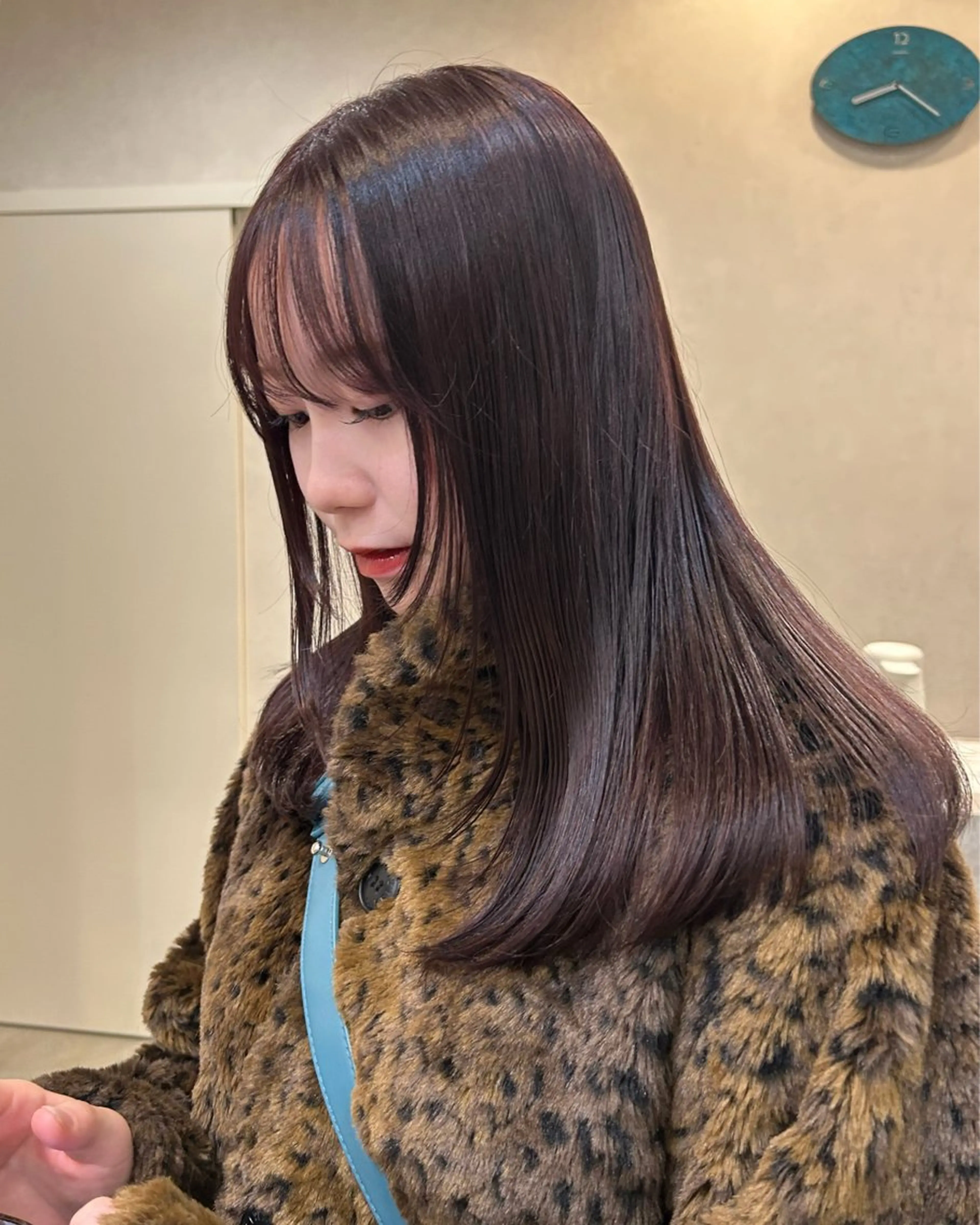 セミロング 山元 くるみのヘアスタイル