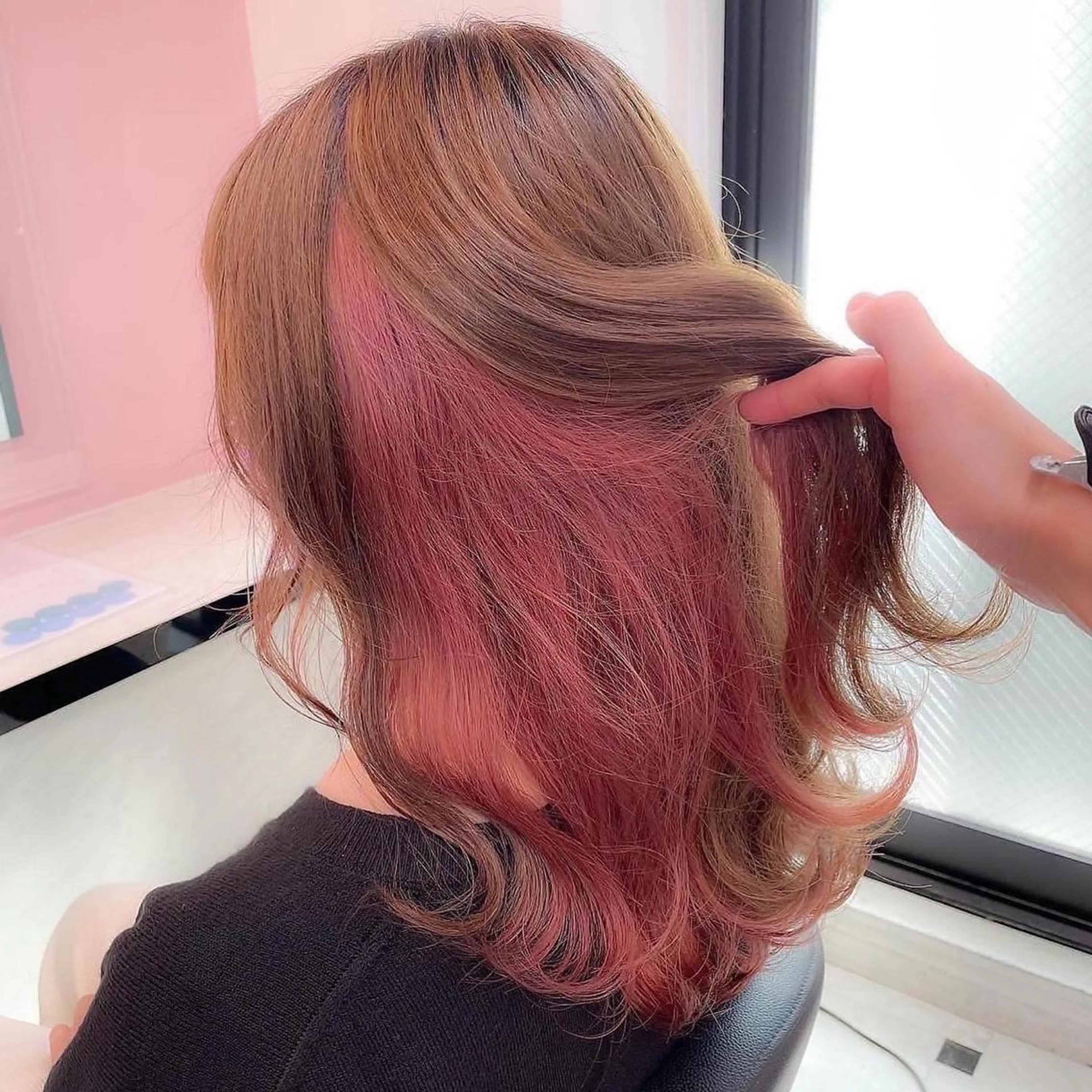 セミロング 透明感ラベンダー💗 SHOのヘアスタイル