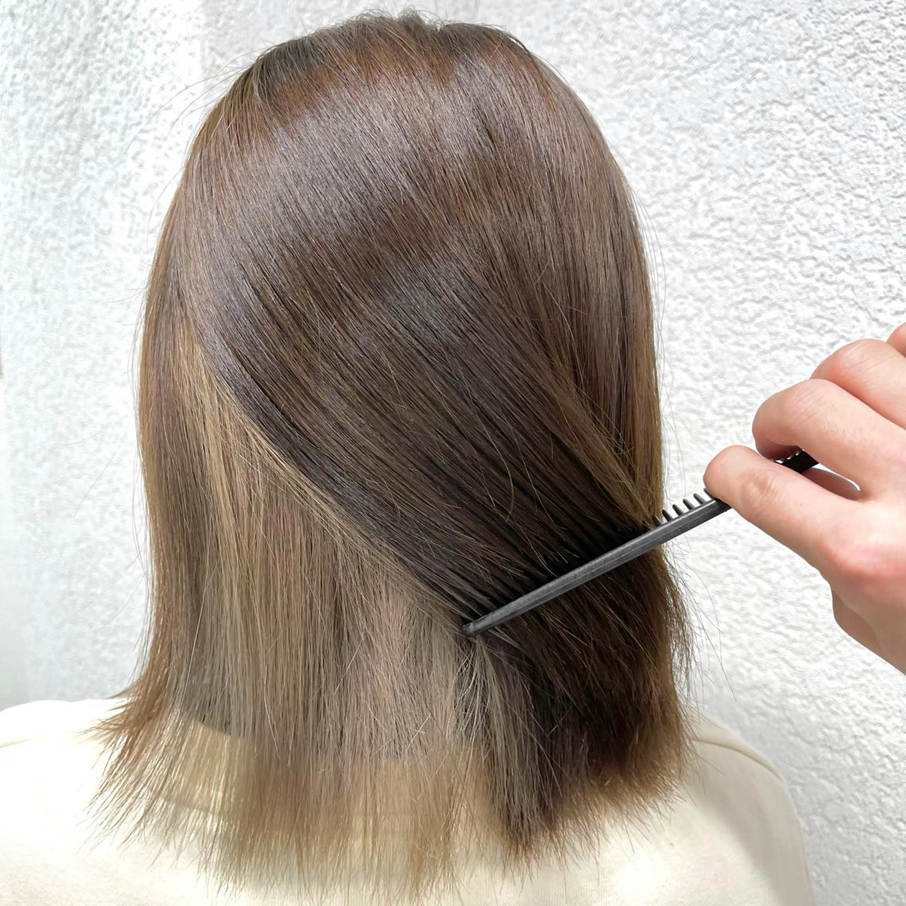 ミディアム カラー ベージュカラー カット ヘアカラー トリートメント 🔥ブリーチカラー 槙川のヘアスタイル