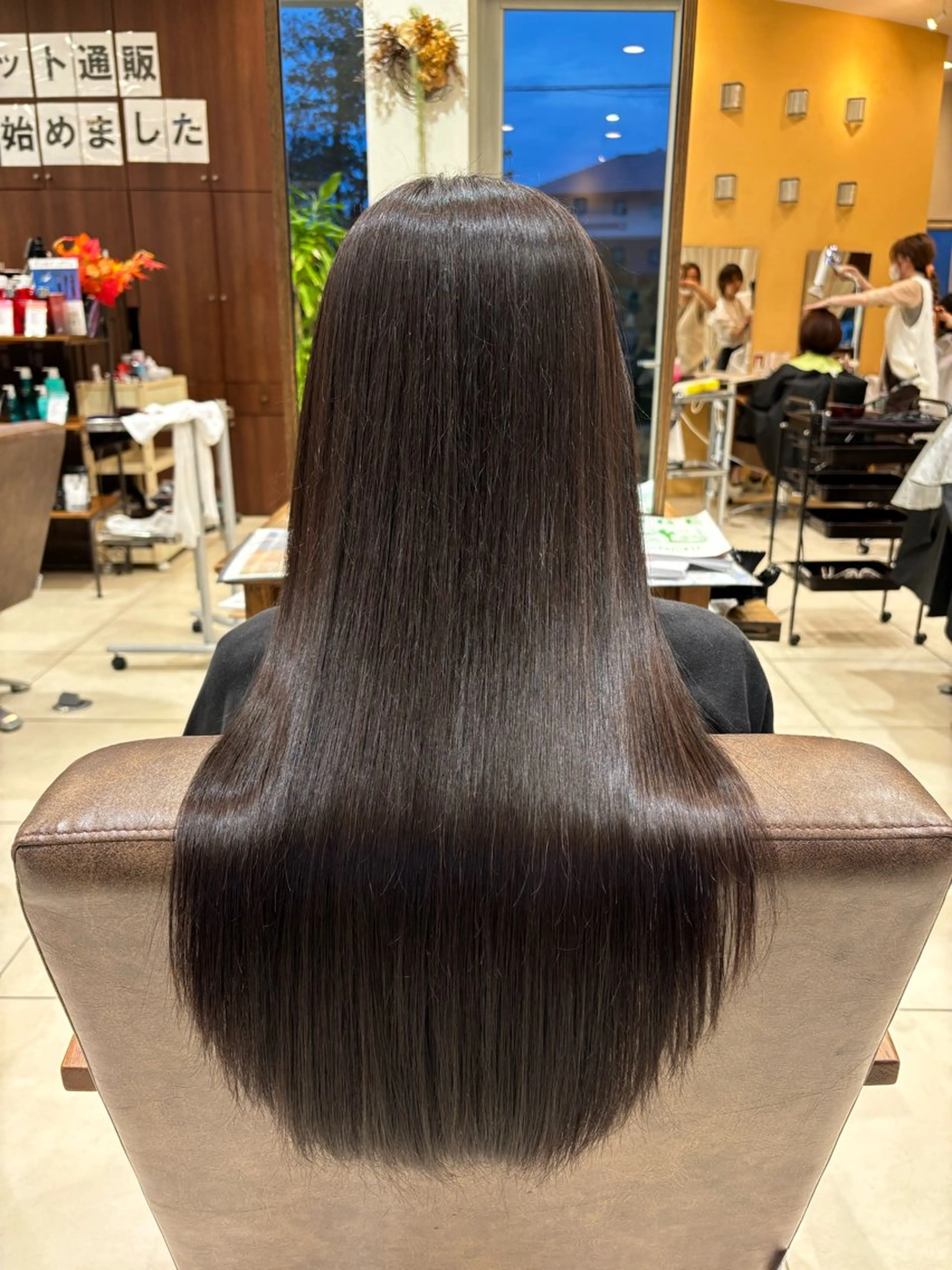 ロング 縮毛矯正 ハイトーン/寒色系 カラー/Risa🌿のヘアスタイル