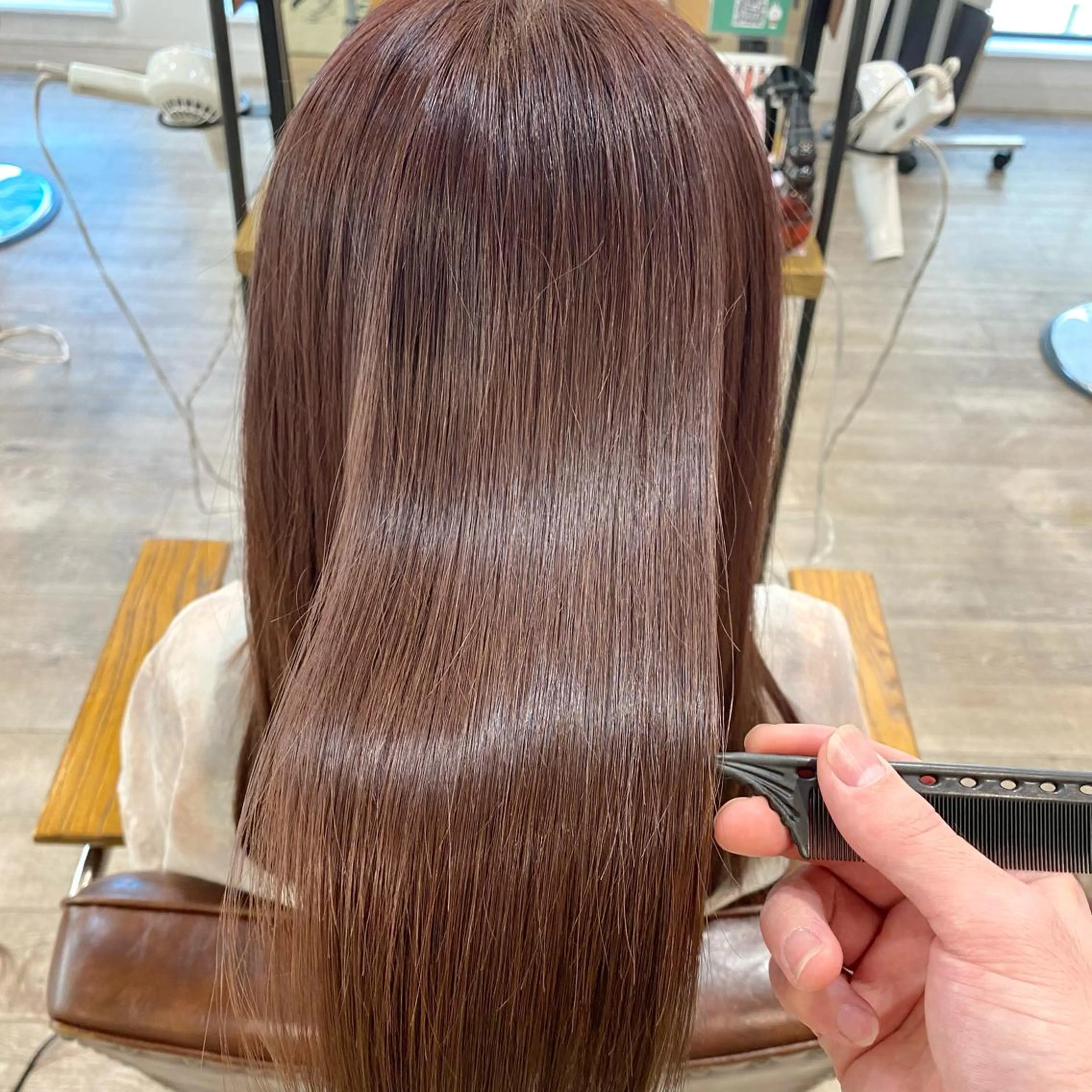 ロング 髪質改善 ロング 縮毛矯正 カット 縮毛矯正 トリートメント 🌟ショート/シ ョートボブ/岡田🌟のヘアスタイル