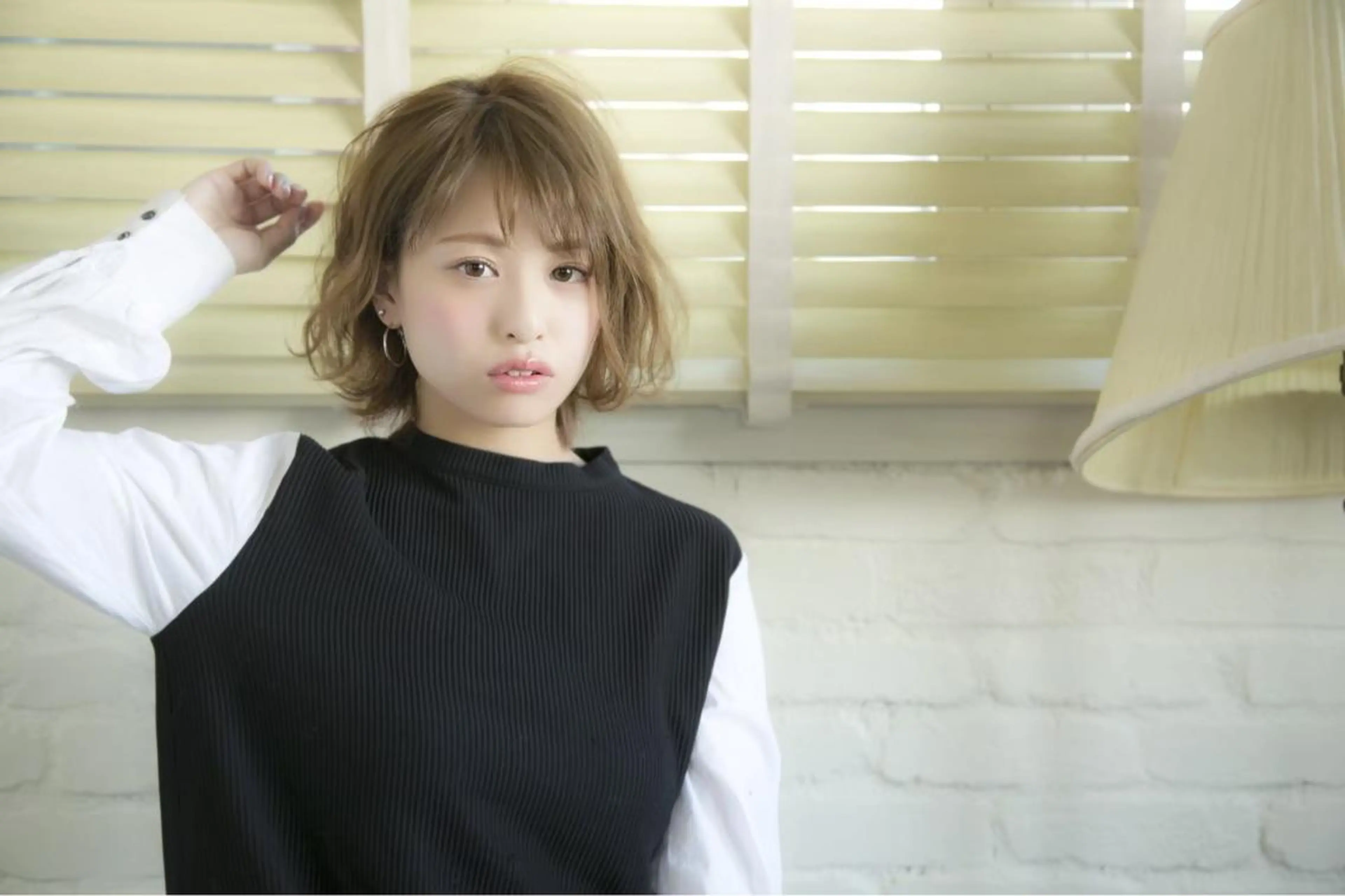 ミディアム 小顔カット トリートメント 髪質改善縮毛矯正 リピートNo.1米倉のヘアスタイル