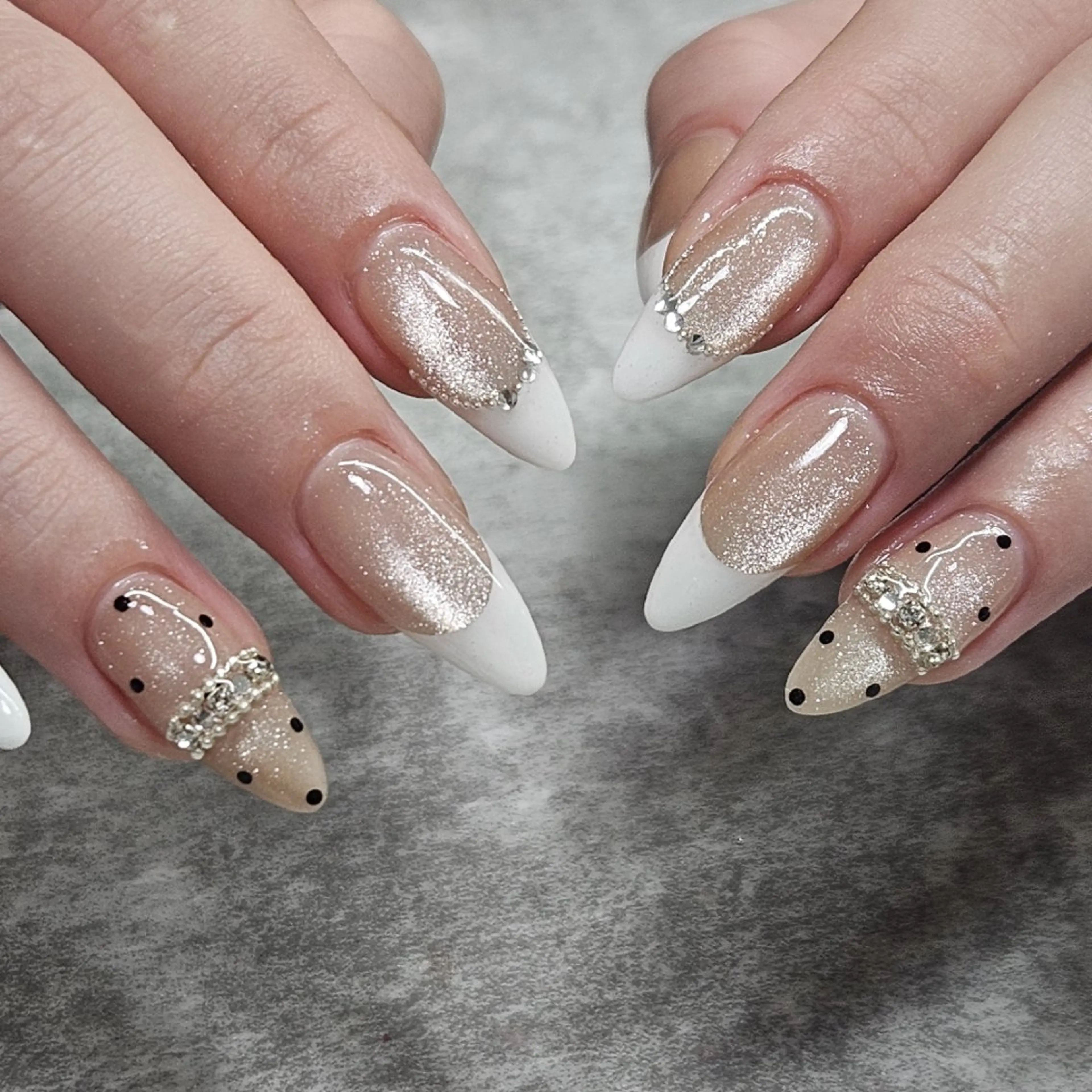 ネイル ワンホンネイル ハンドネイル Lia Nailのネイルデザイン