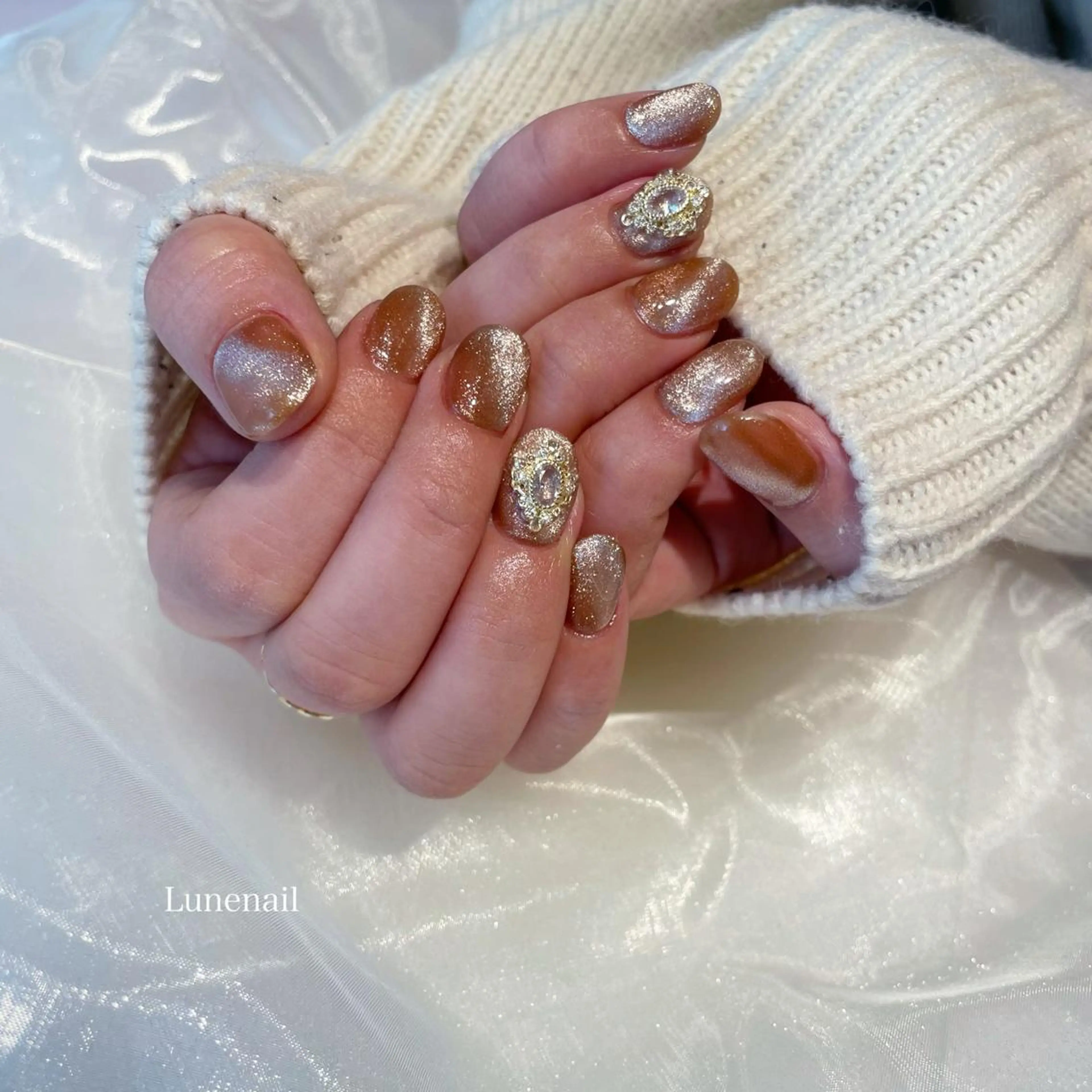 ミディアム Lunenail所属・Lune nailのネイルデザイン