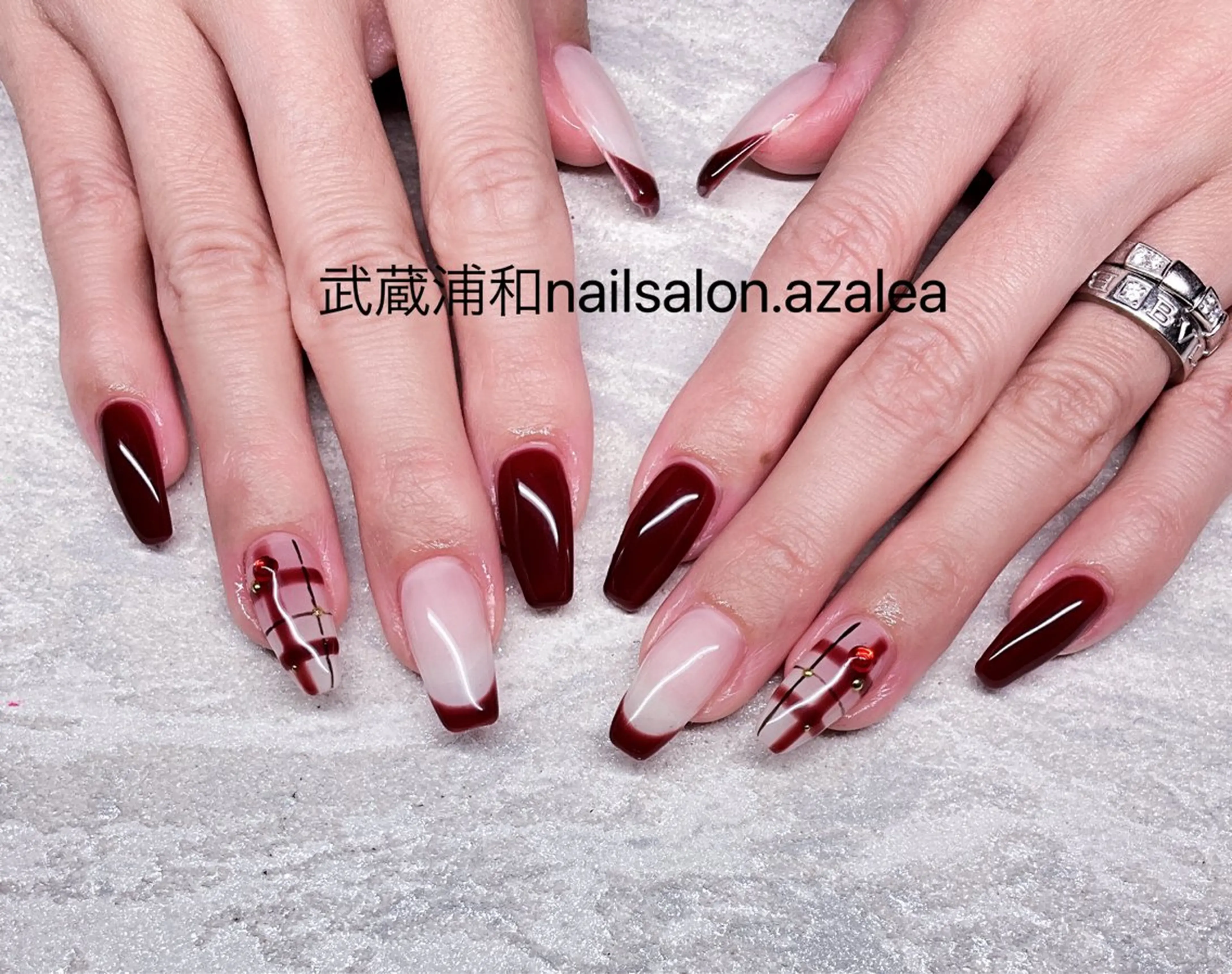 ネイル ハンドネイル R inのネイルデザイン