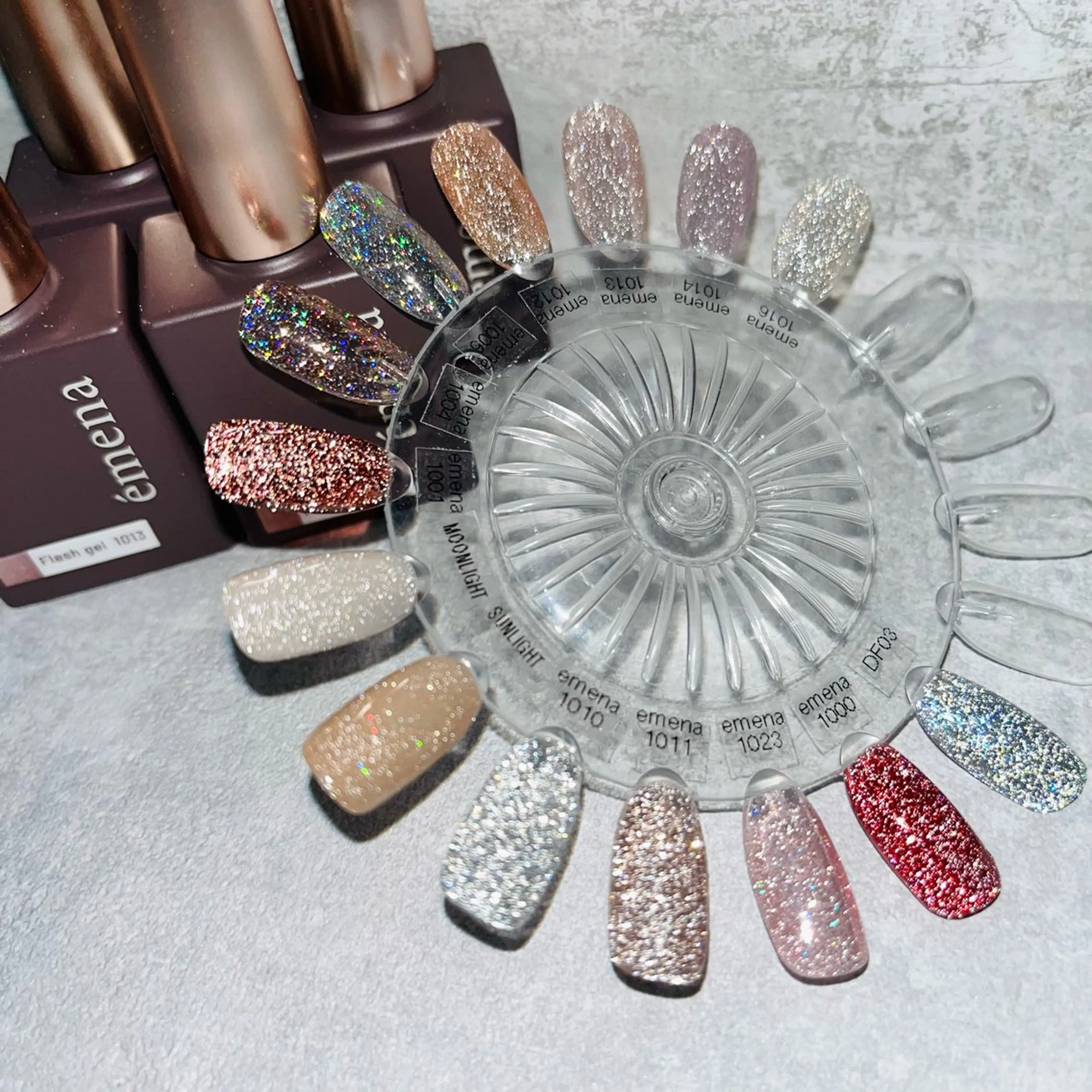 ネイル フラッシュネイル キラキラネイル ハンドネイル 阿部 ほのかのネイルデザイン