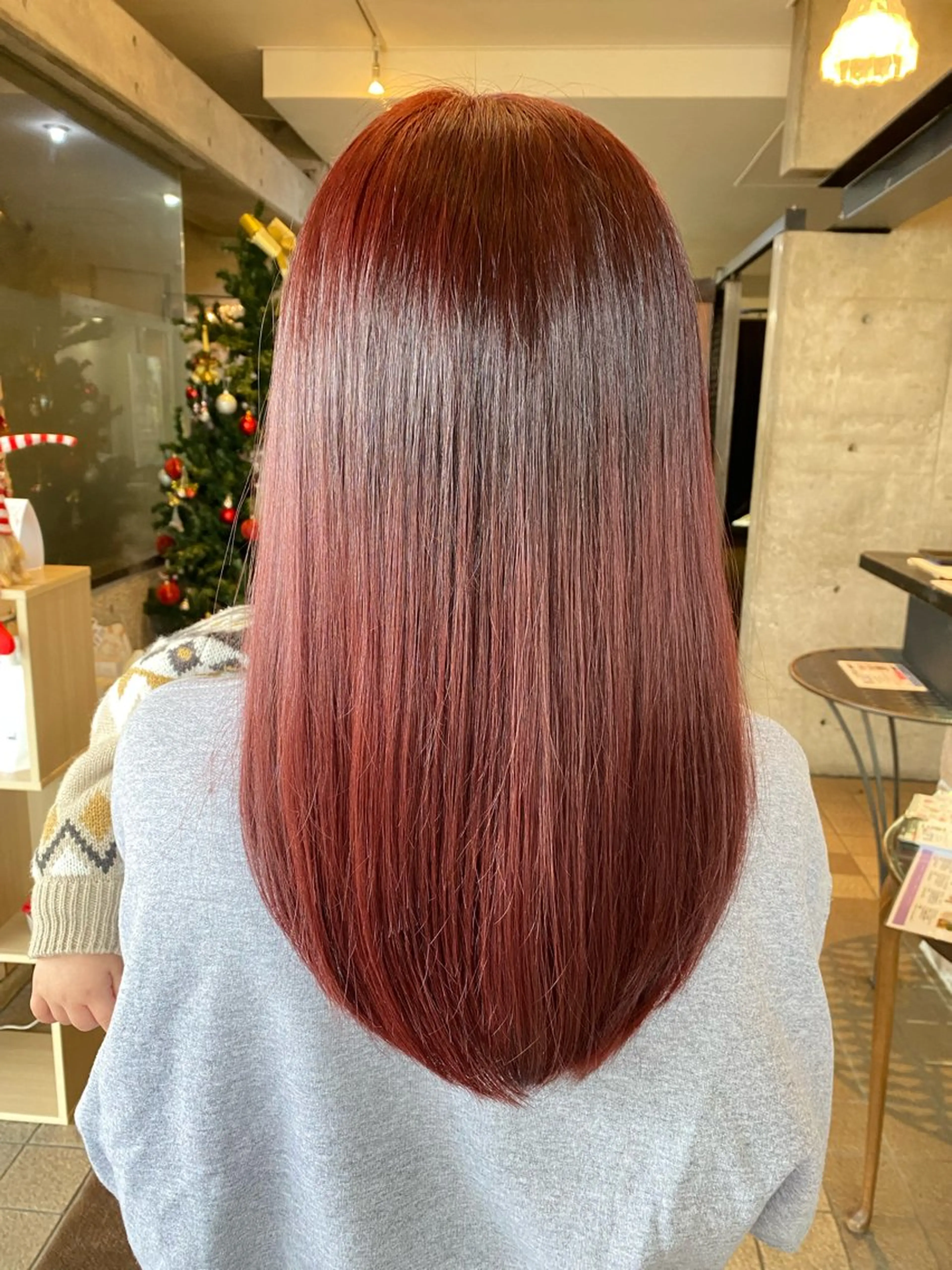 セミロング カラー 百瀬 なつ美のヘアスタイル