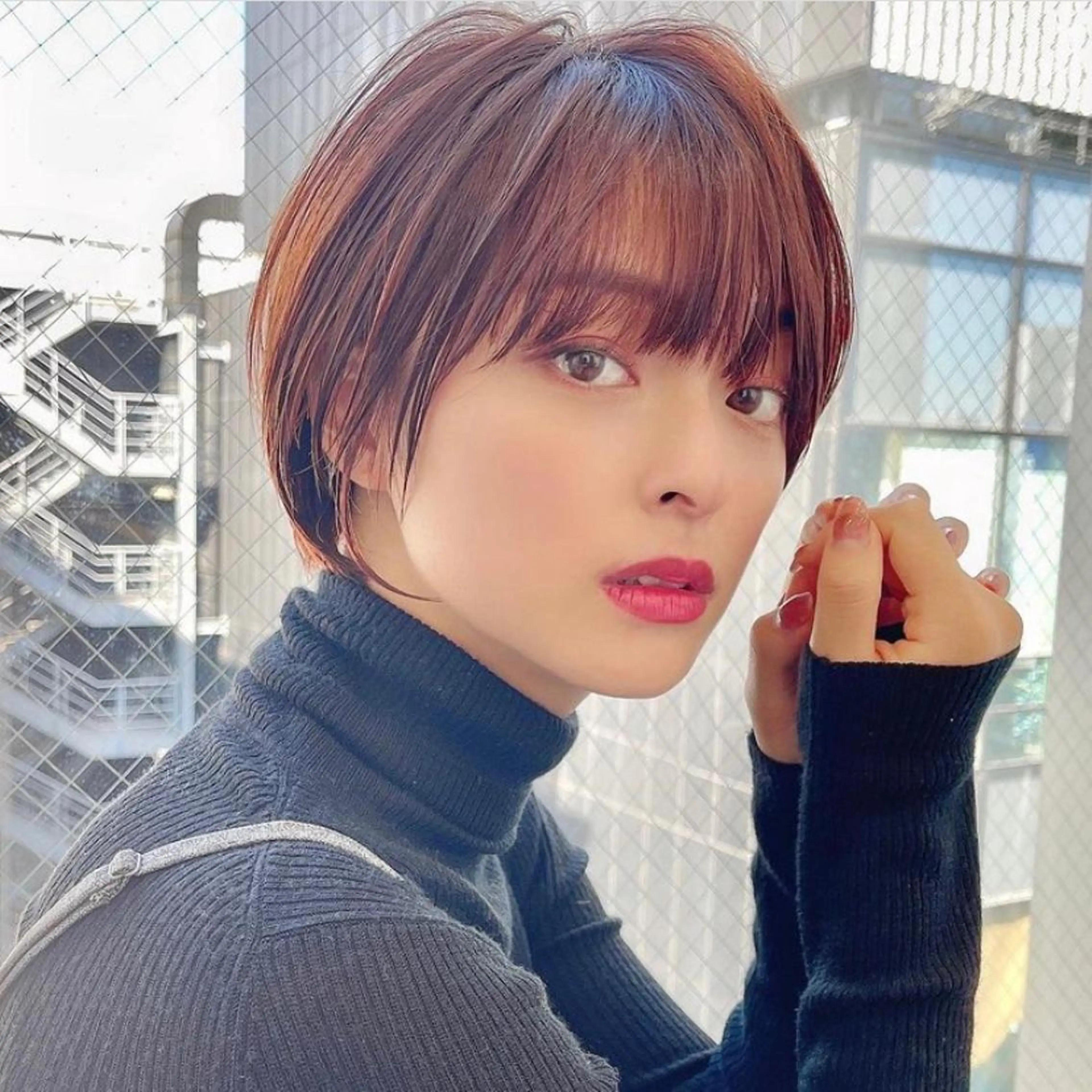 ショート カラー AFLOAT TOKYOのヘアスタイル