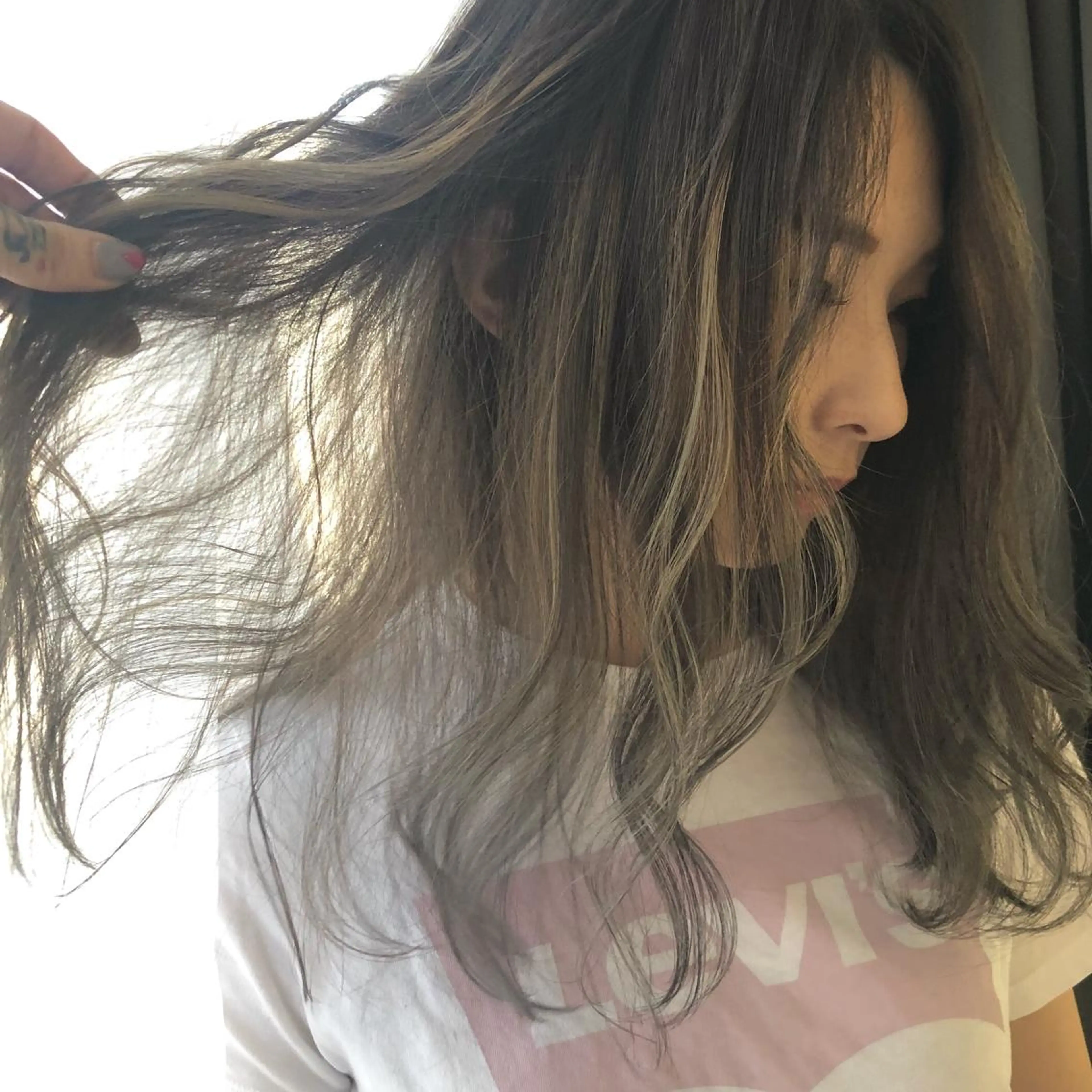 ロング カラー ハイライトカラー ハイライト ORIKA 美容室のヘアスタイル