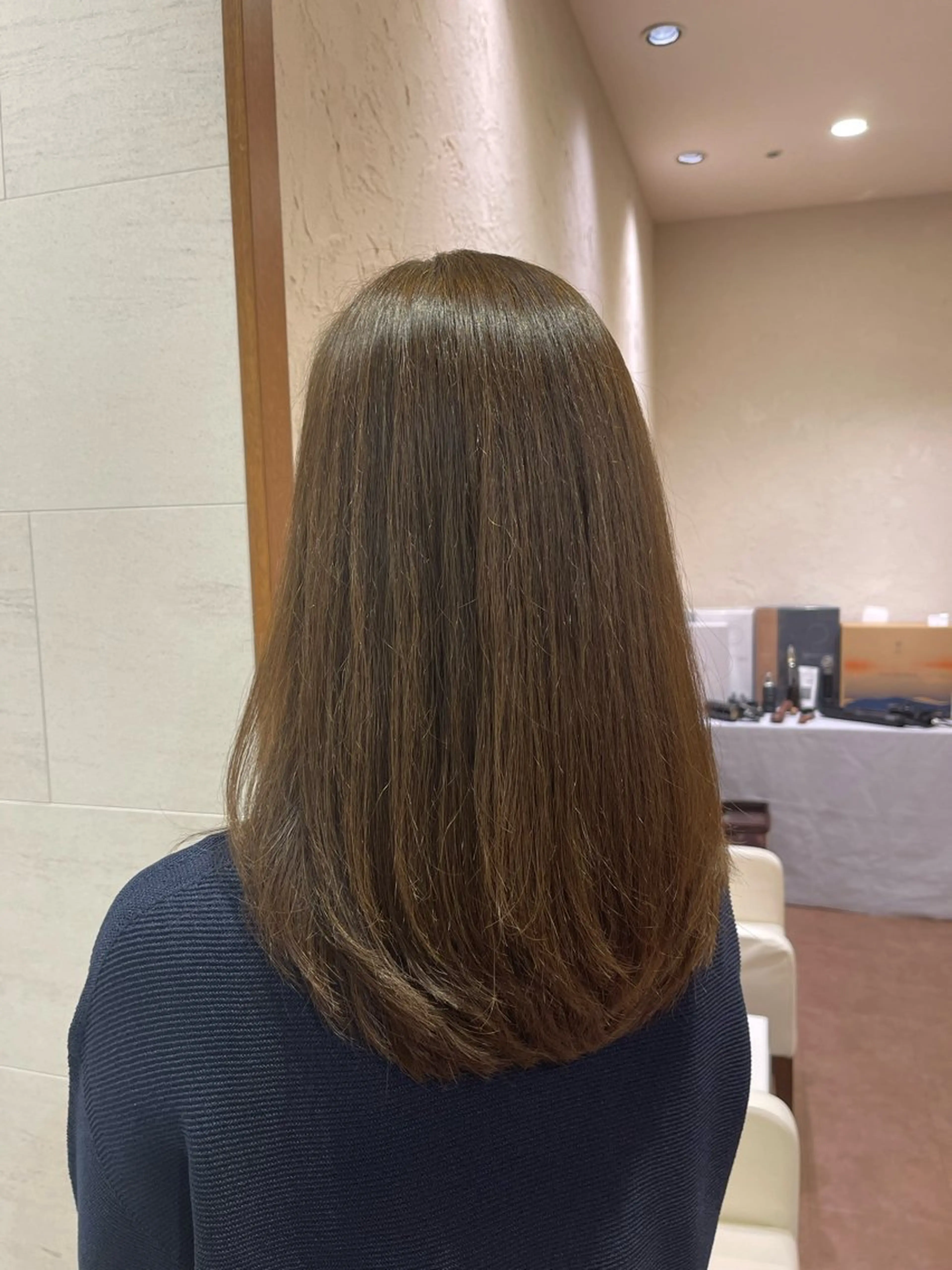 ロング レイヤーカット 髪質改善/縮毛矯正 🧸梅川のヘアスタイル