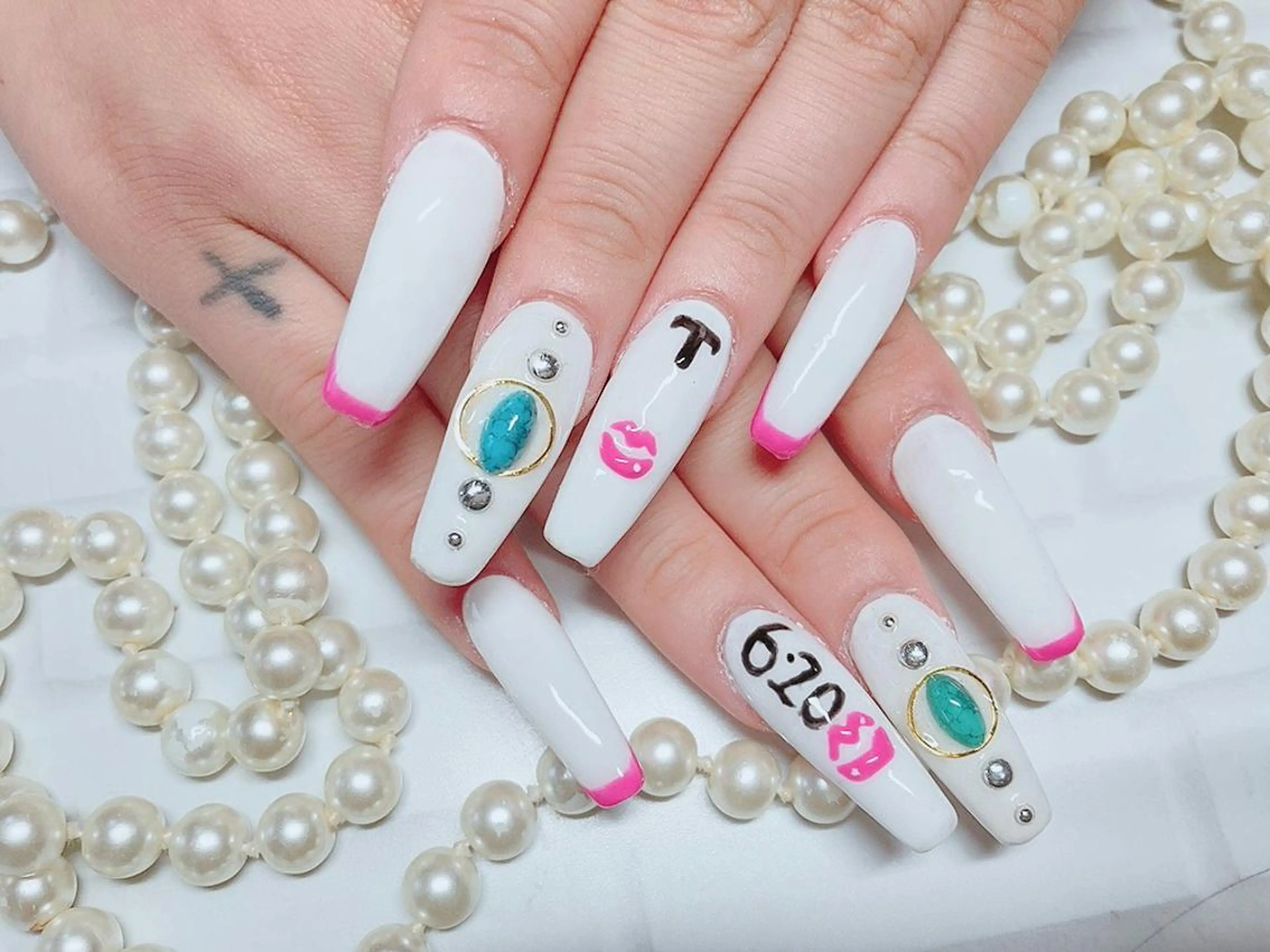 ネイル ハンドネイル ハンドケア ネイルサロン HARRYS所属・ネイル・脱毛サロン HARRYSのエステ・リラクイメージ