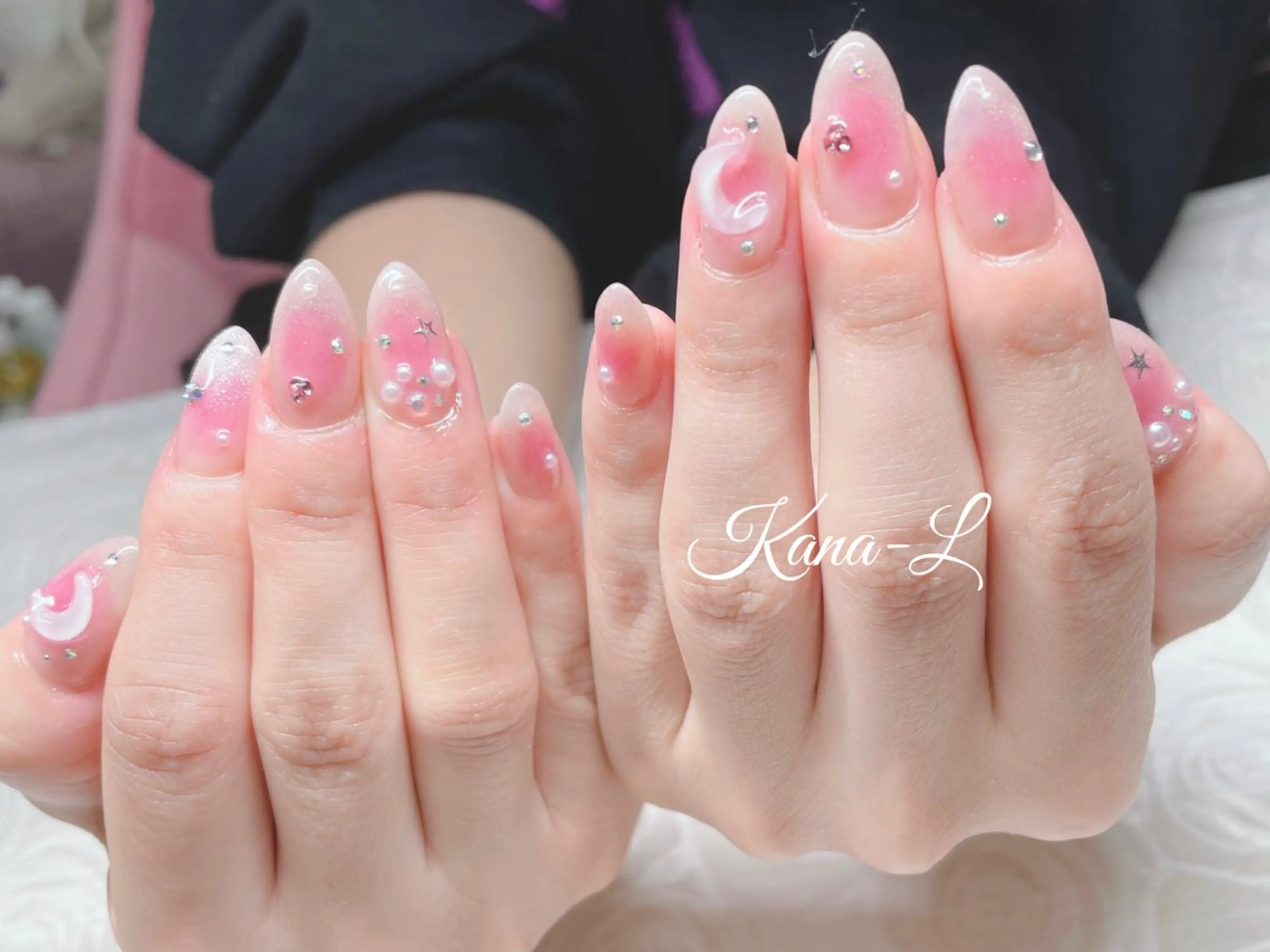 ネイル チークネイル ジェルネイル 韓国ネイル マグネットネイル パラジェル 芦辺 香奈のネイルデザイン