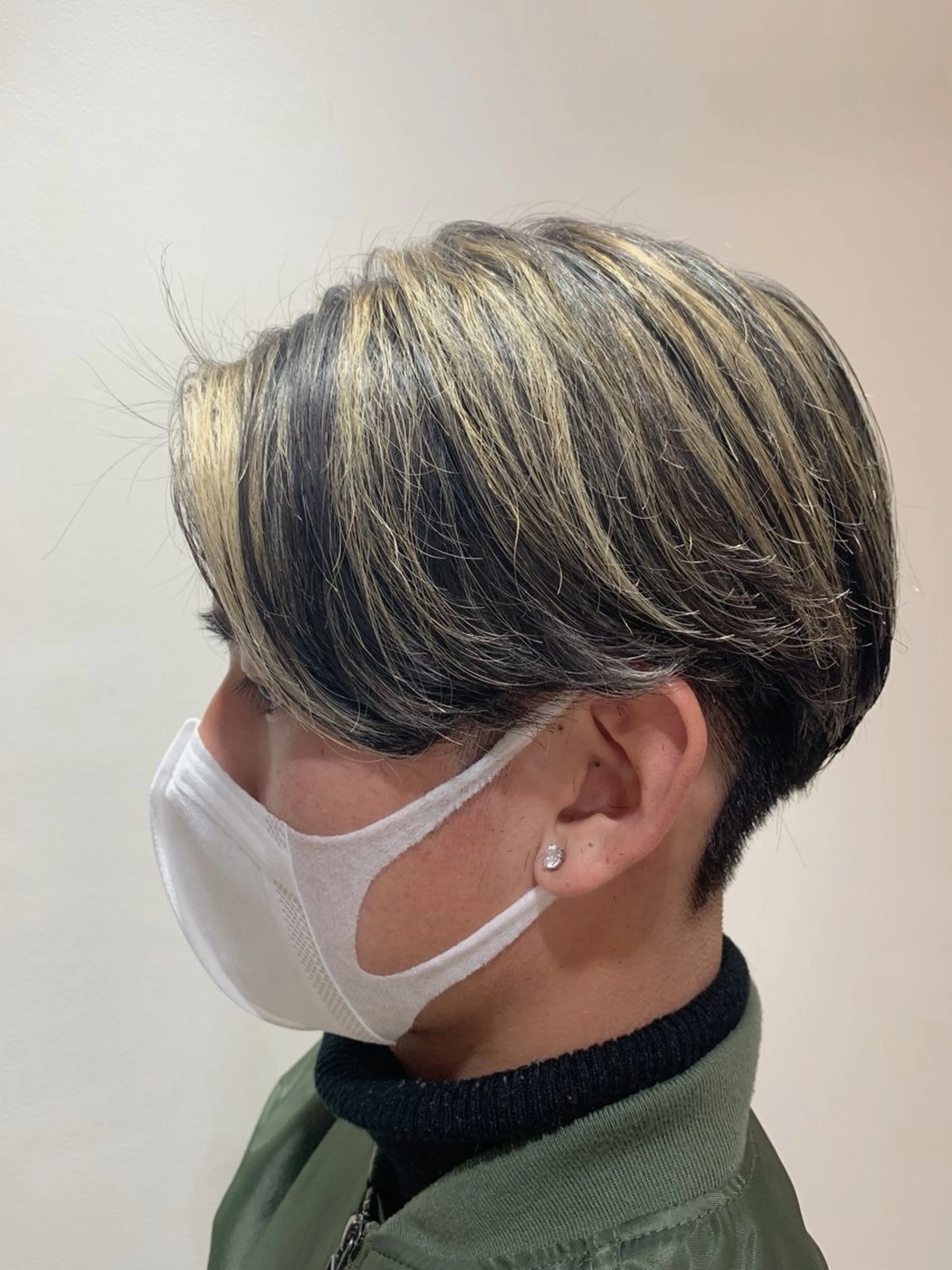 カラー メンズ カット トリートメント 🩵ハイトーン🩵 緒方美柚のヘアスタイル