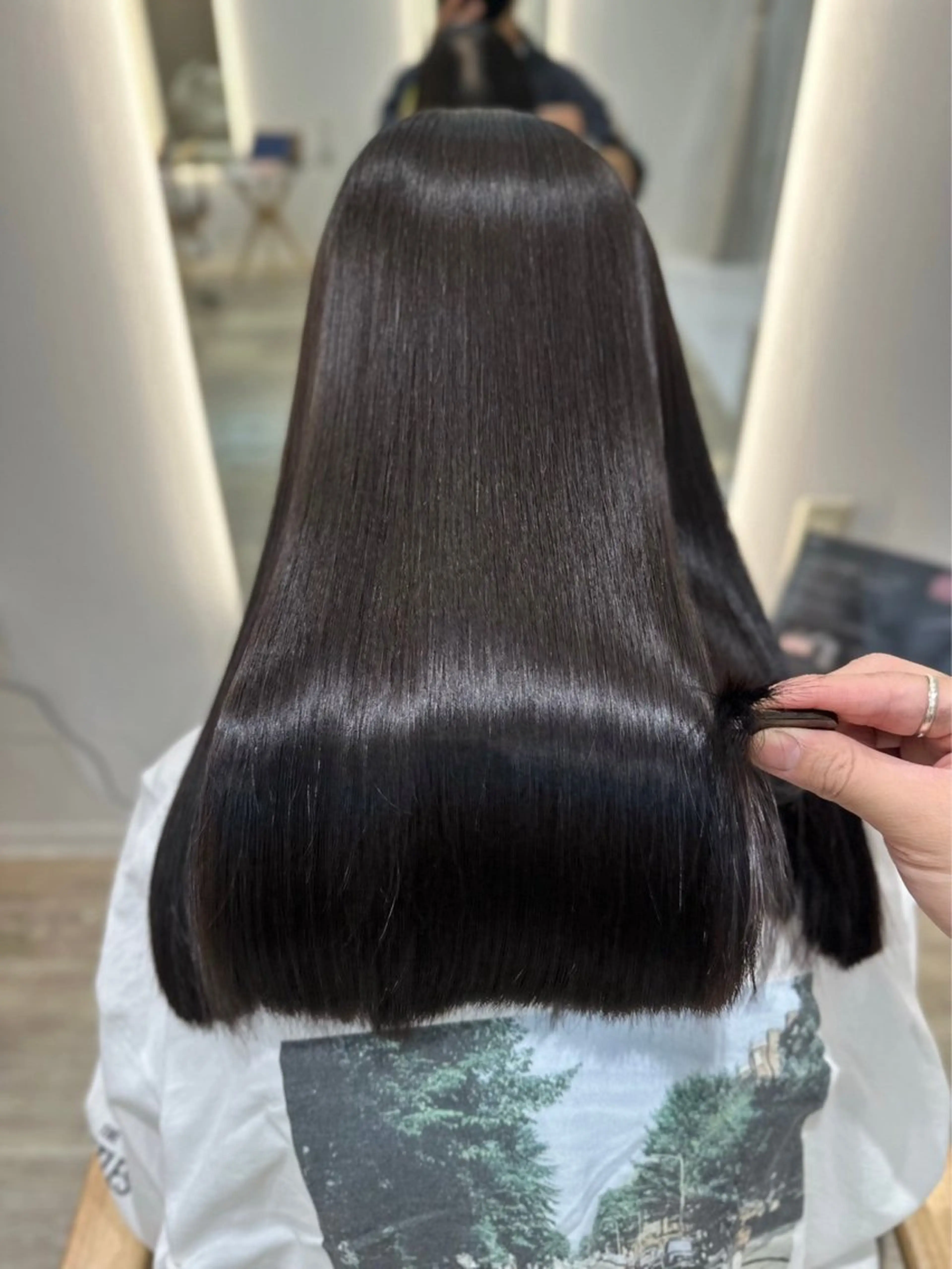 ロング 山崎結菜 🫧透明感カラーのヘアスタイル