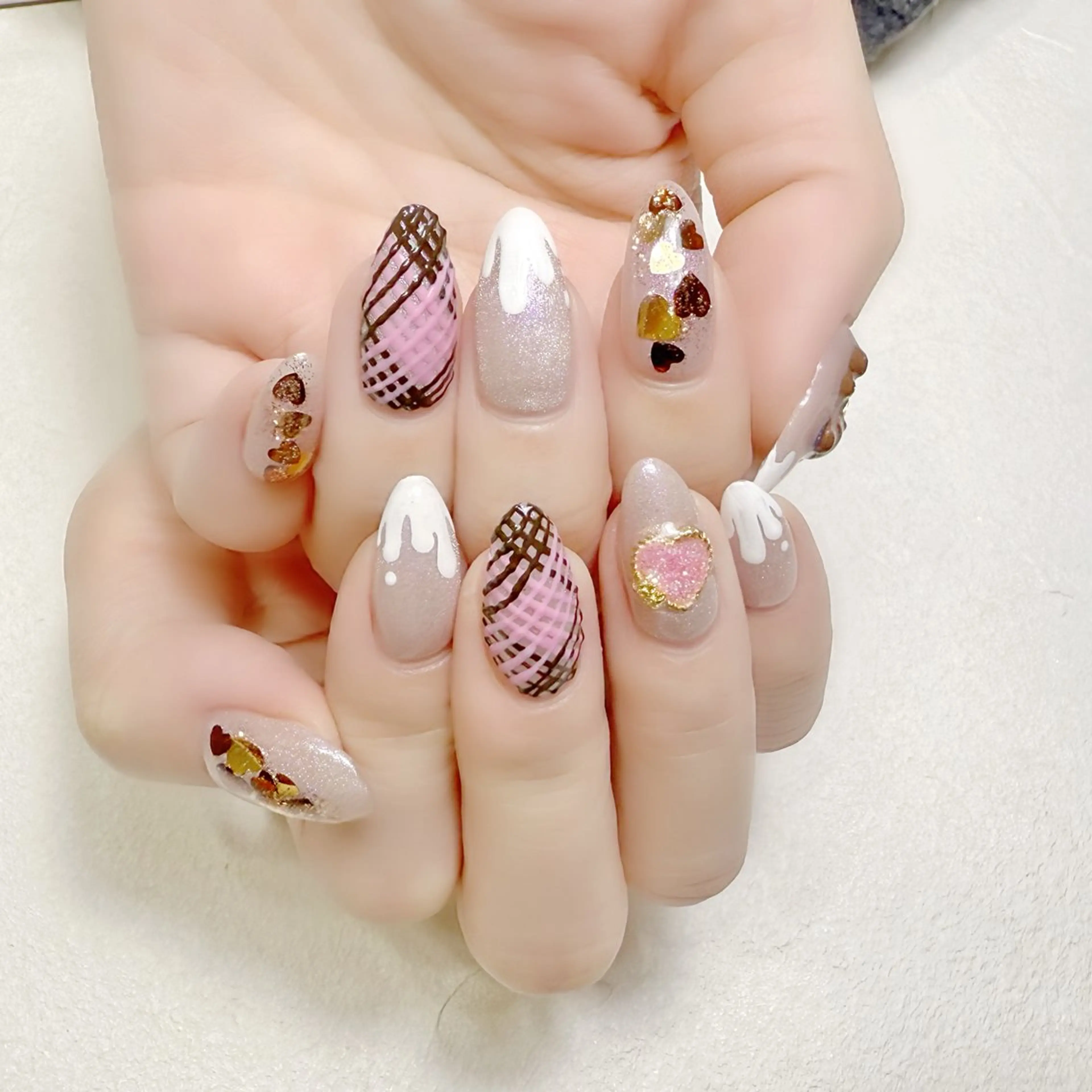 ネイル マグネットネイル バレンタイン rouse nail RISATOのネイルデザイン