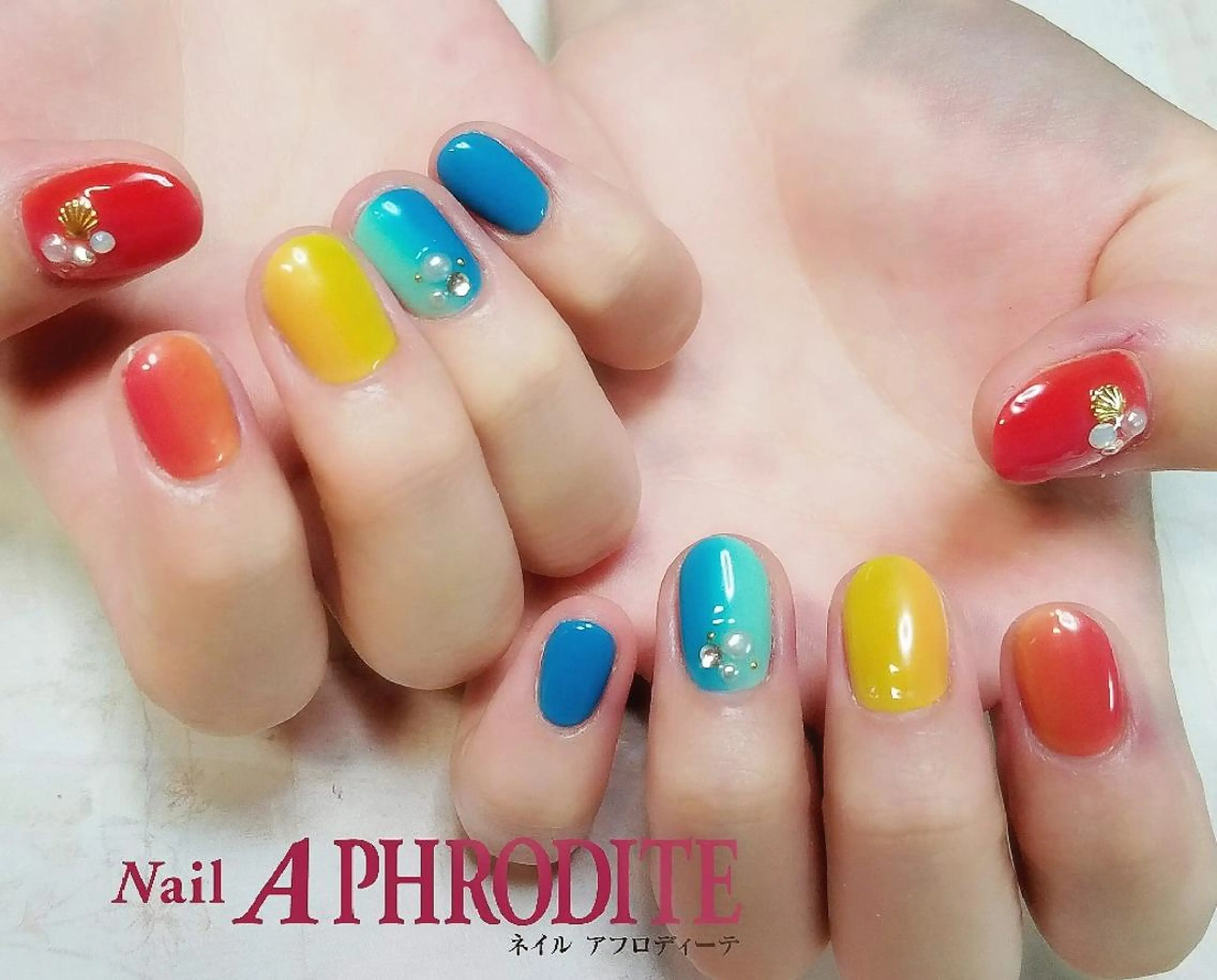 ネイル グラデーション Nail  Aphroditeのネイルデザイン