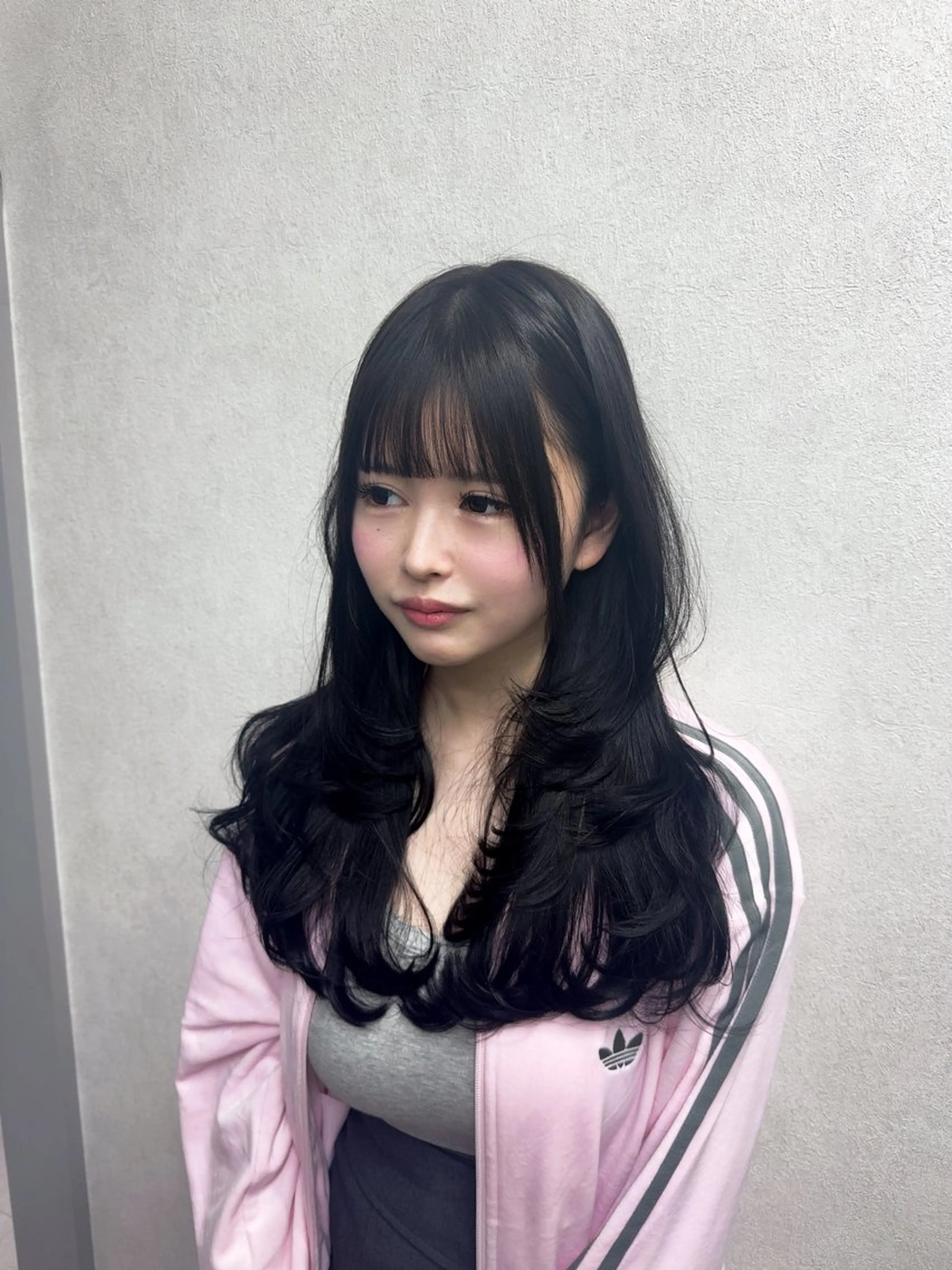 ロング ARMONY 神宮前所属・コテ巻き風パーマ 🦋そま🦋のヘアスタイル