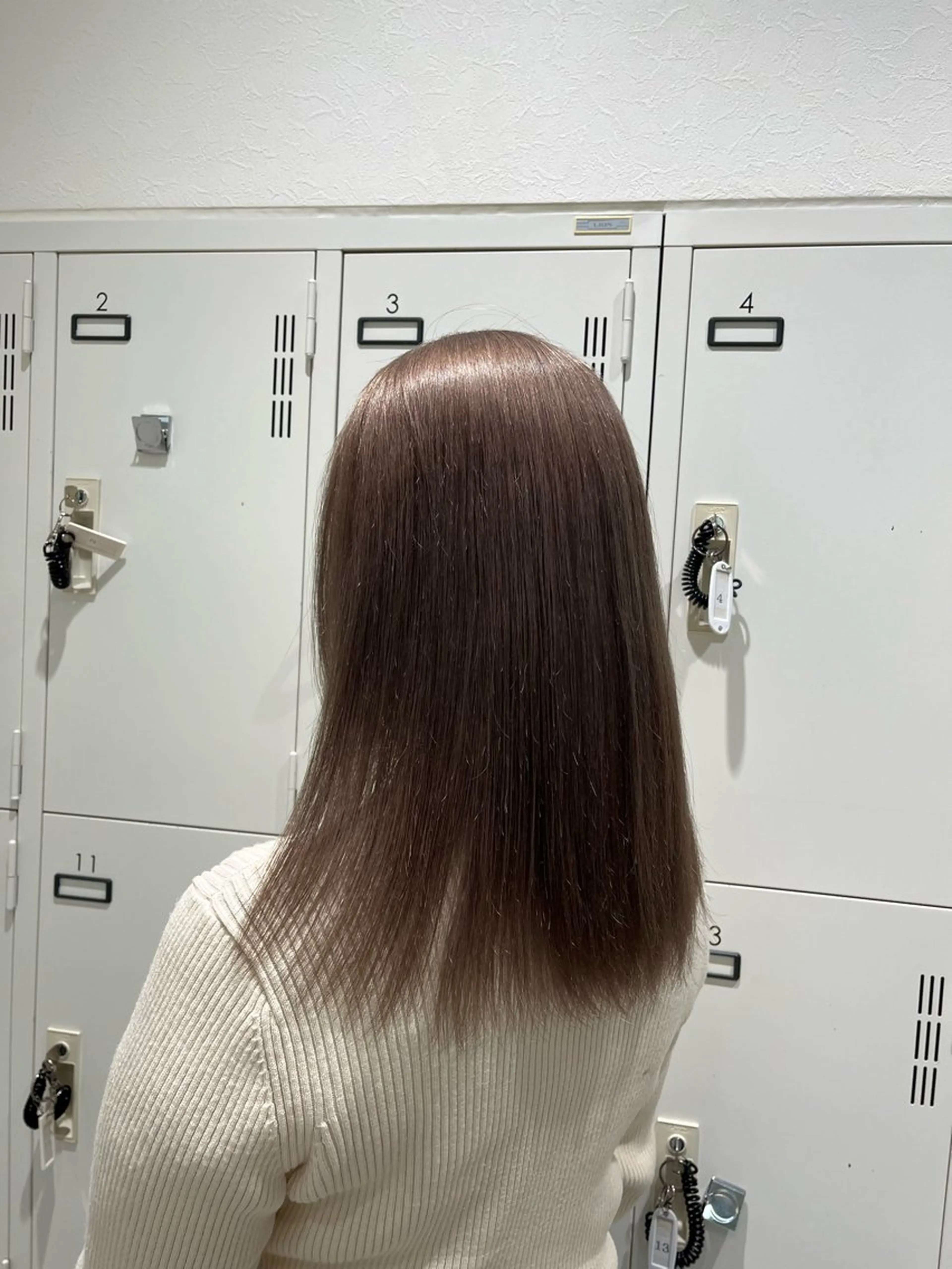 ミディアム omocha umiのヘアスタイル