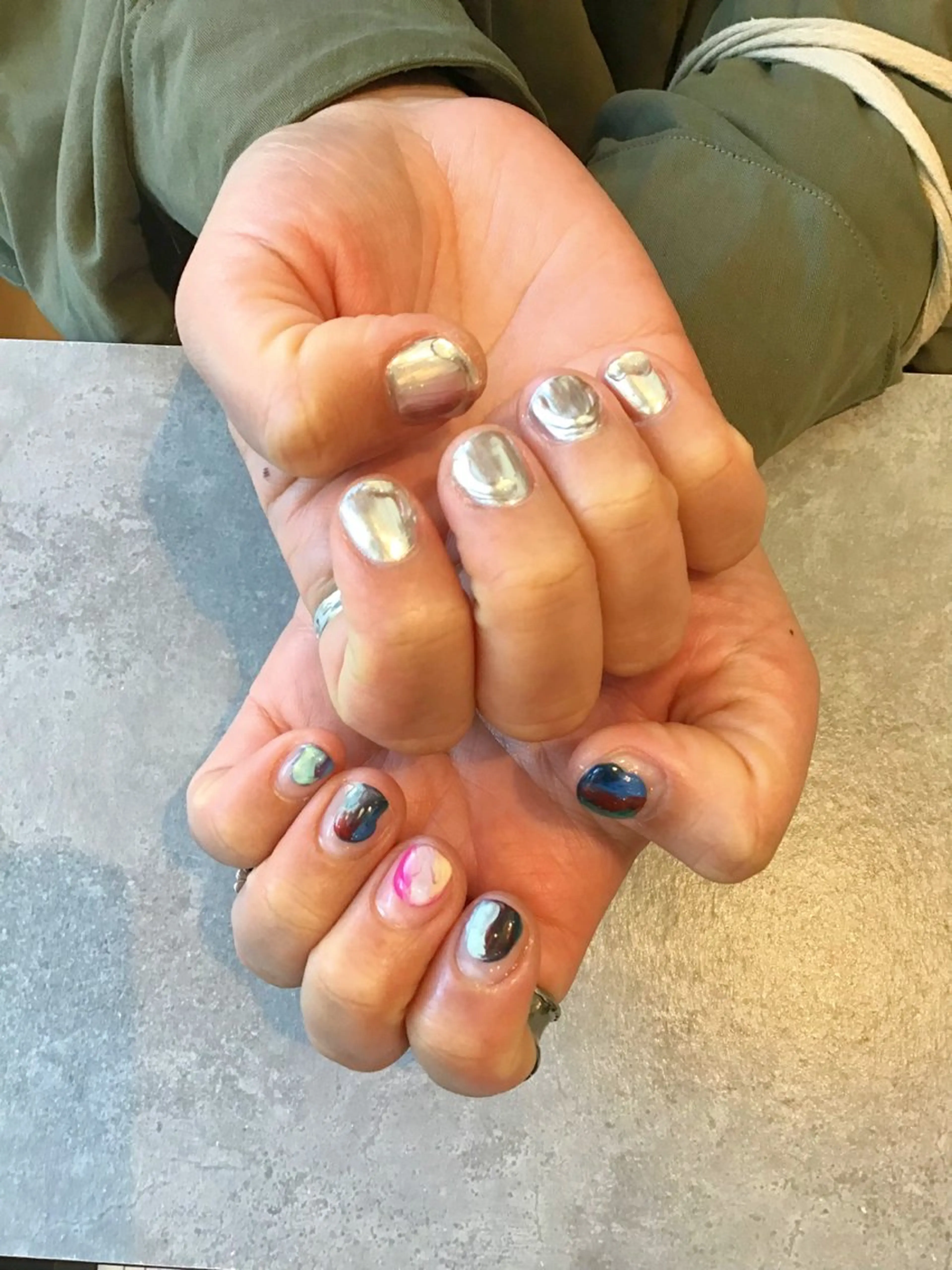 ネイル 持ち込み Nest 岩崎のネイルデザイン