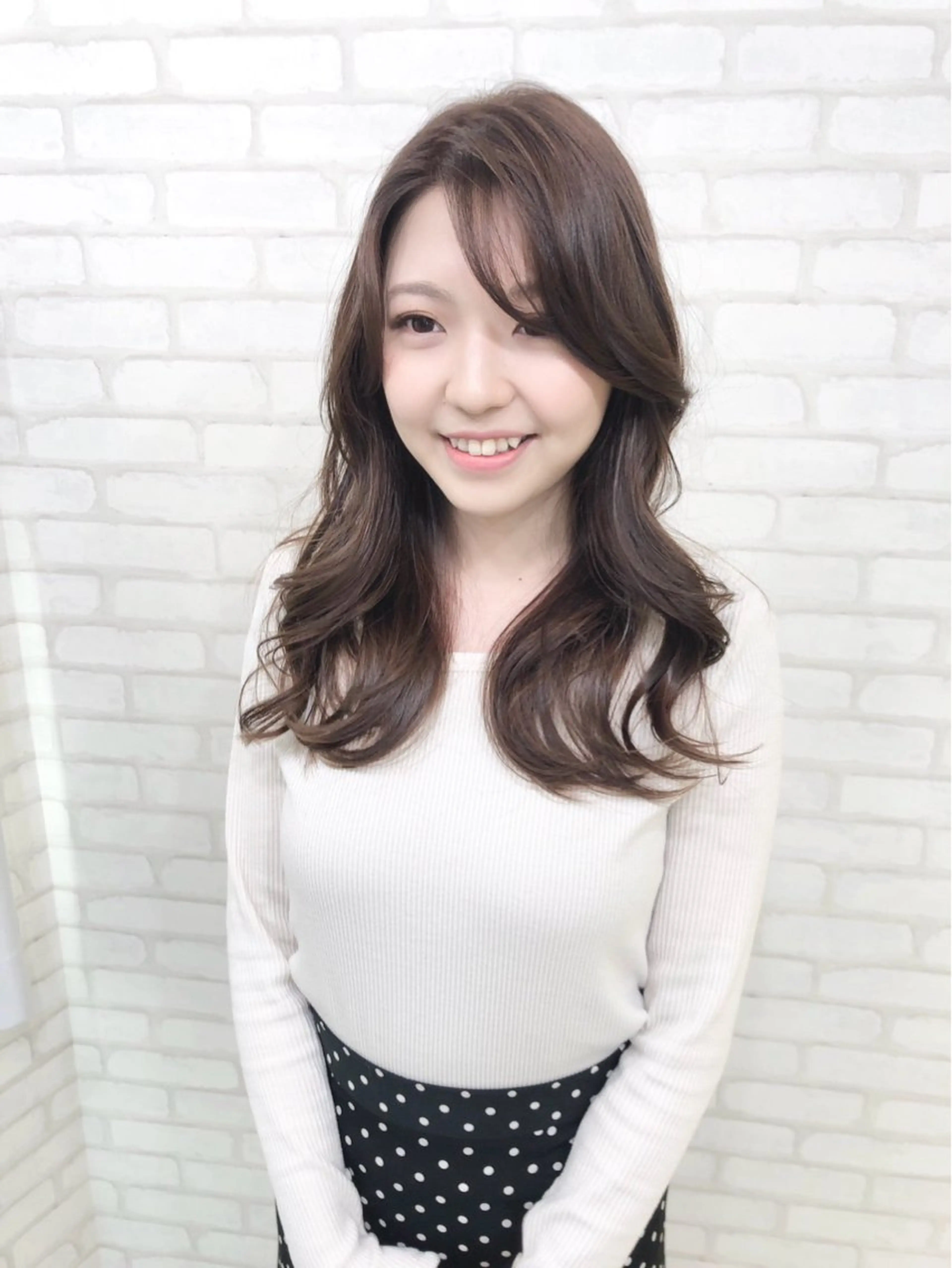 ロング カラー 透明感カラー グレージュ 透明感/韓国風 HIRARIのヘアスタイル