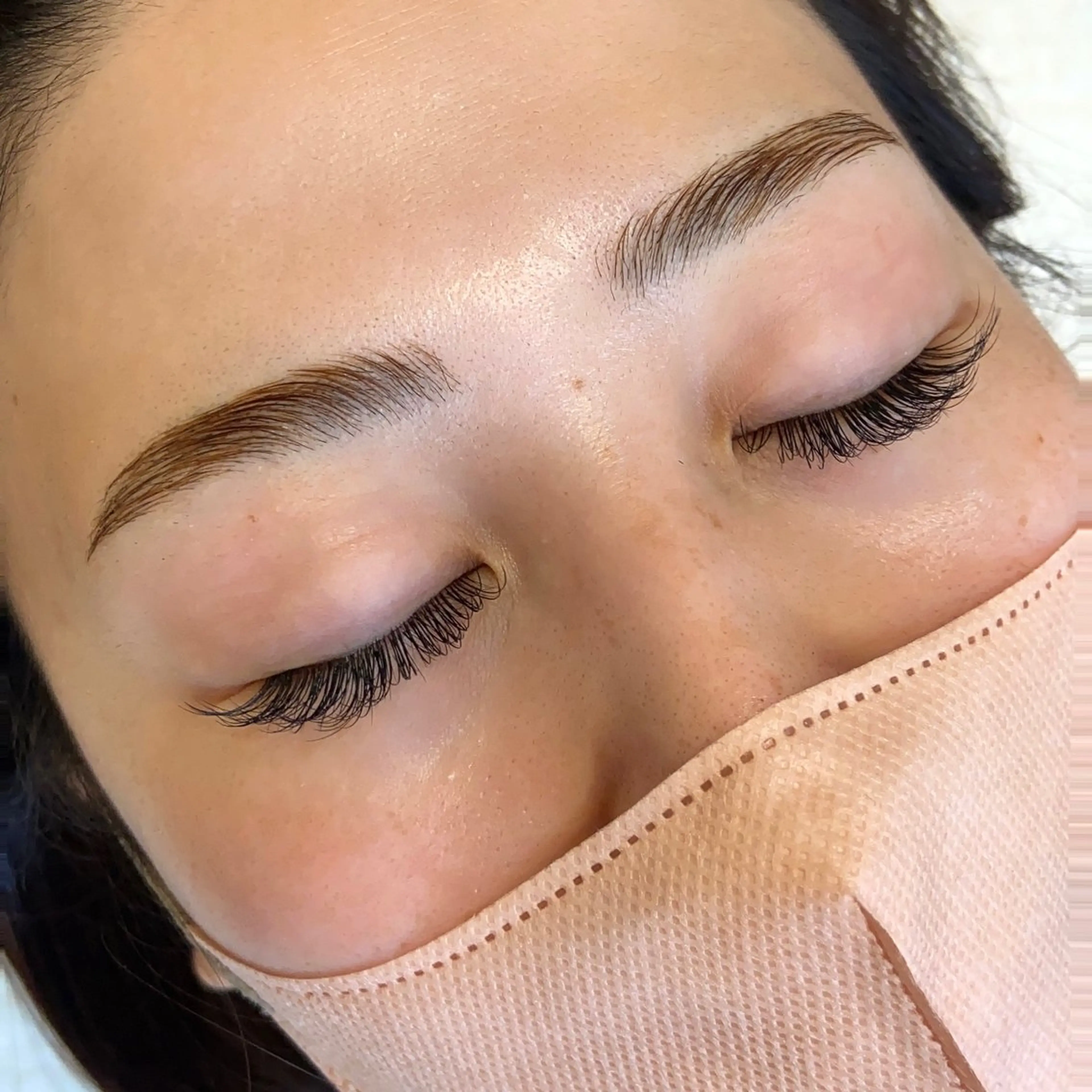 アイブロウ ハリウッドブロウリフト Lian所属・【𝐋𝐢𝐚𝐧】 𝐑𝐢𝐨のマツエク・マツパデザイン