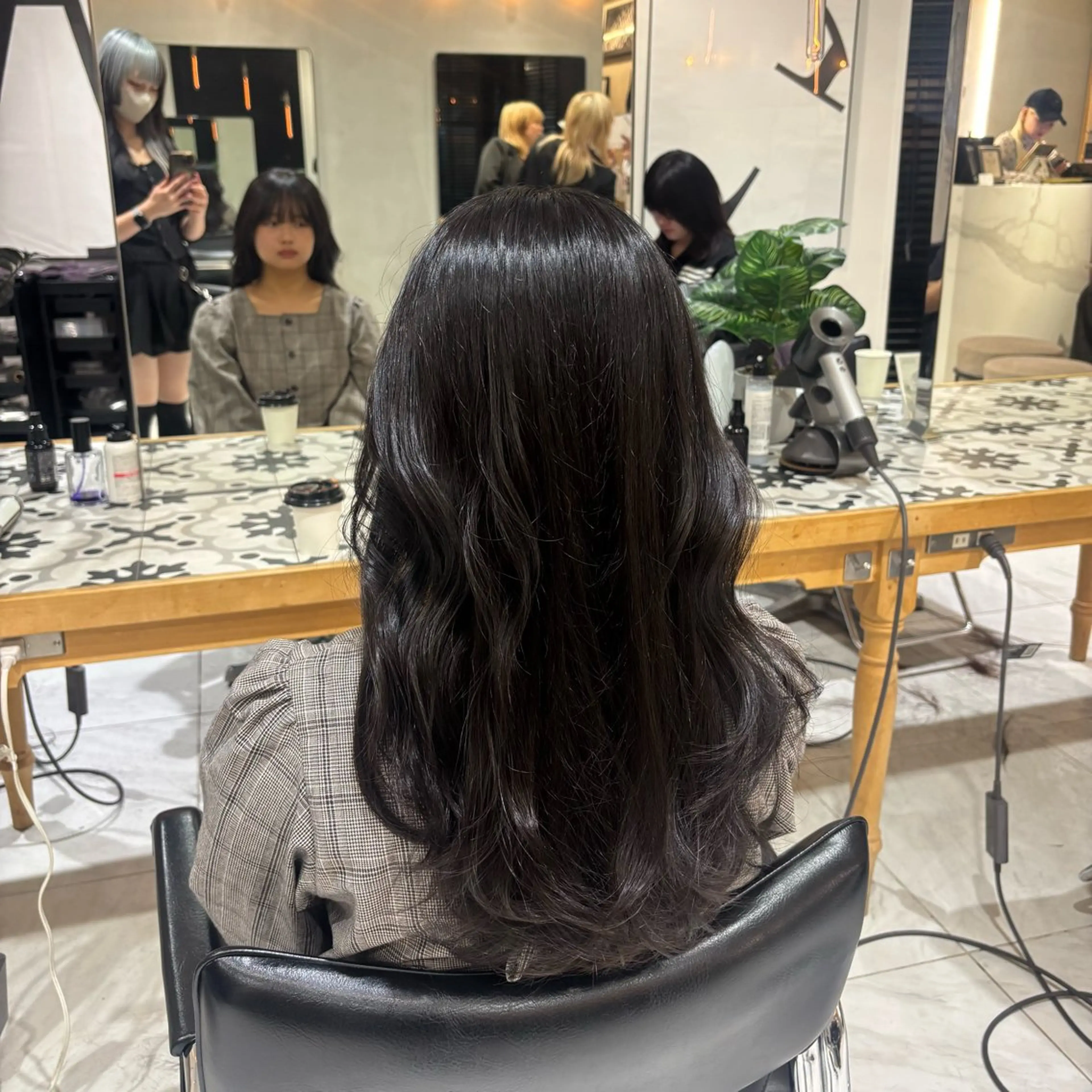 ロング 莉瑠 / モデル価格募集🐃のヘアスタイル