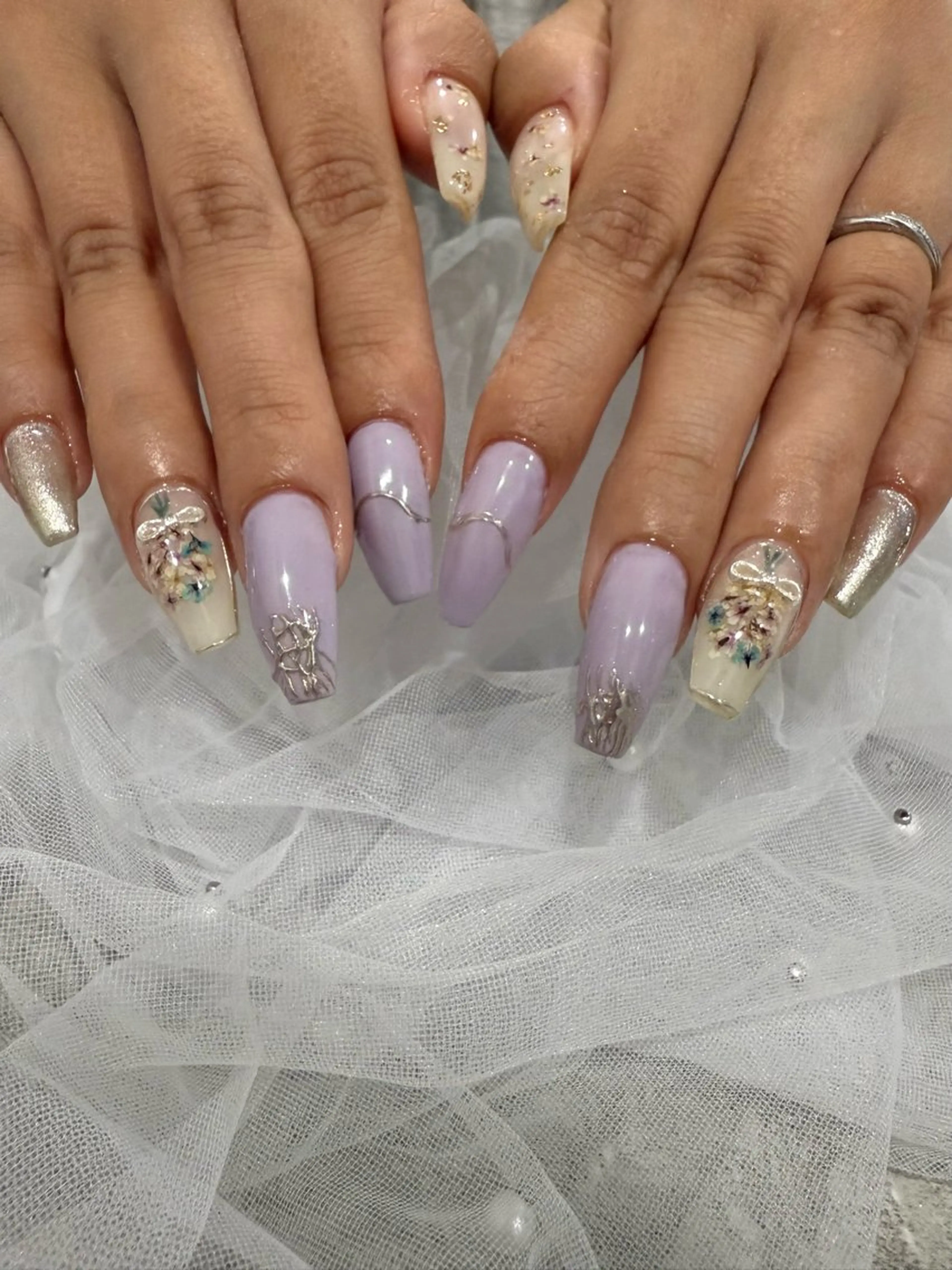 ネイル 持ち込み ハンドネイル Raviliss ♡のネイルデザイン