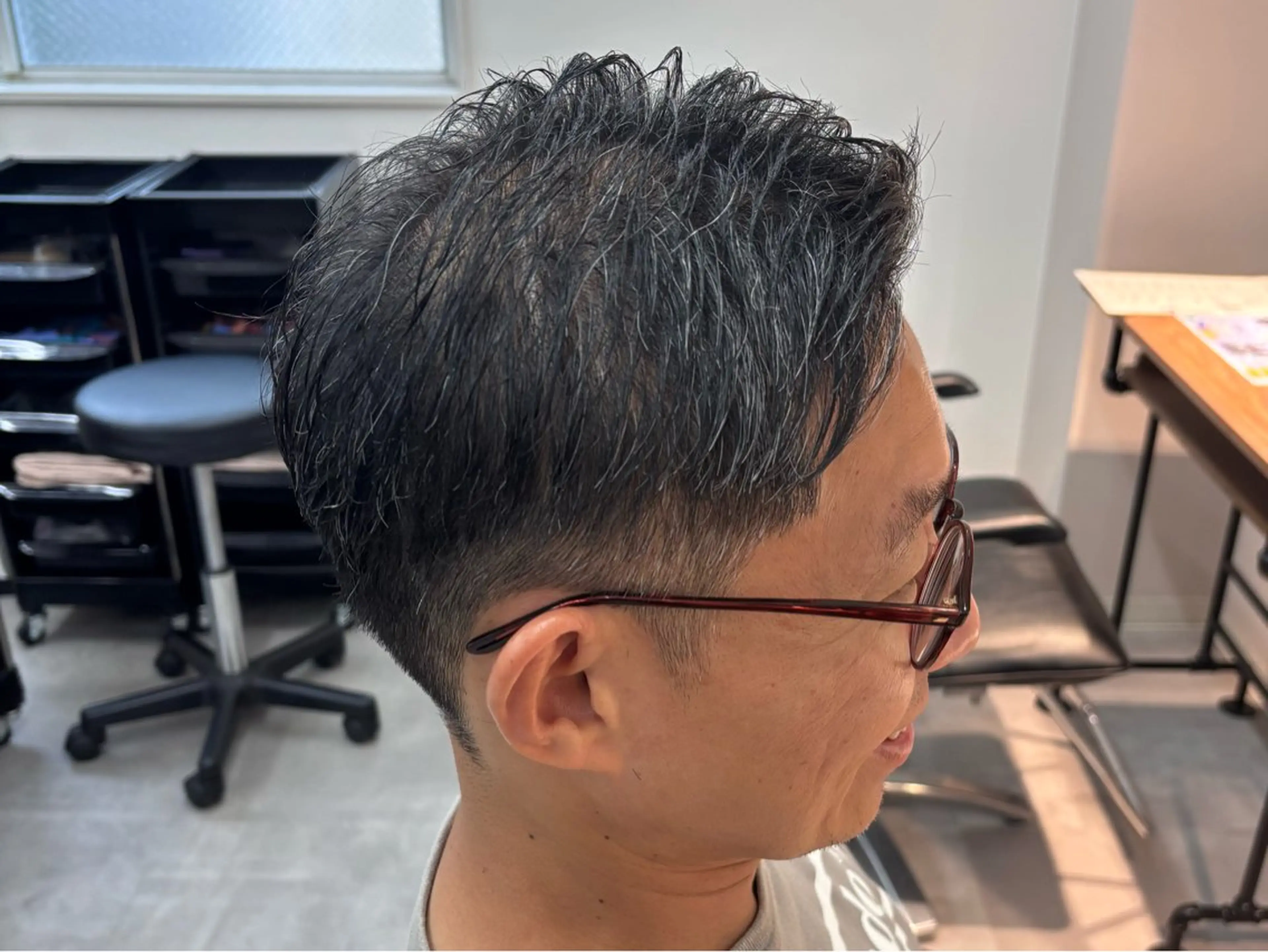 ショート メンズ 刈り上げ ショートヘア カット 男に磨きをかけるフェ ードヘア👊🏼/森のヘアスタイル