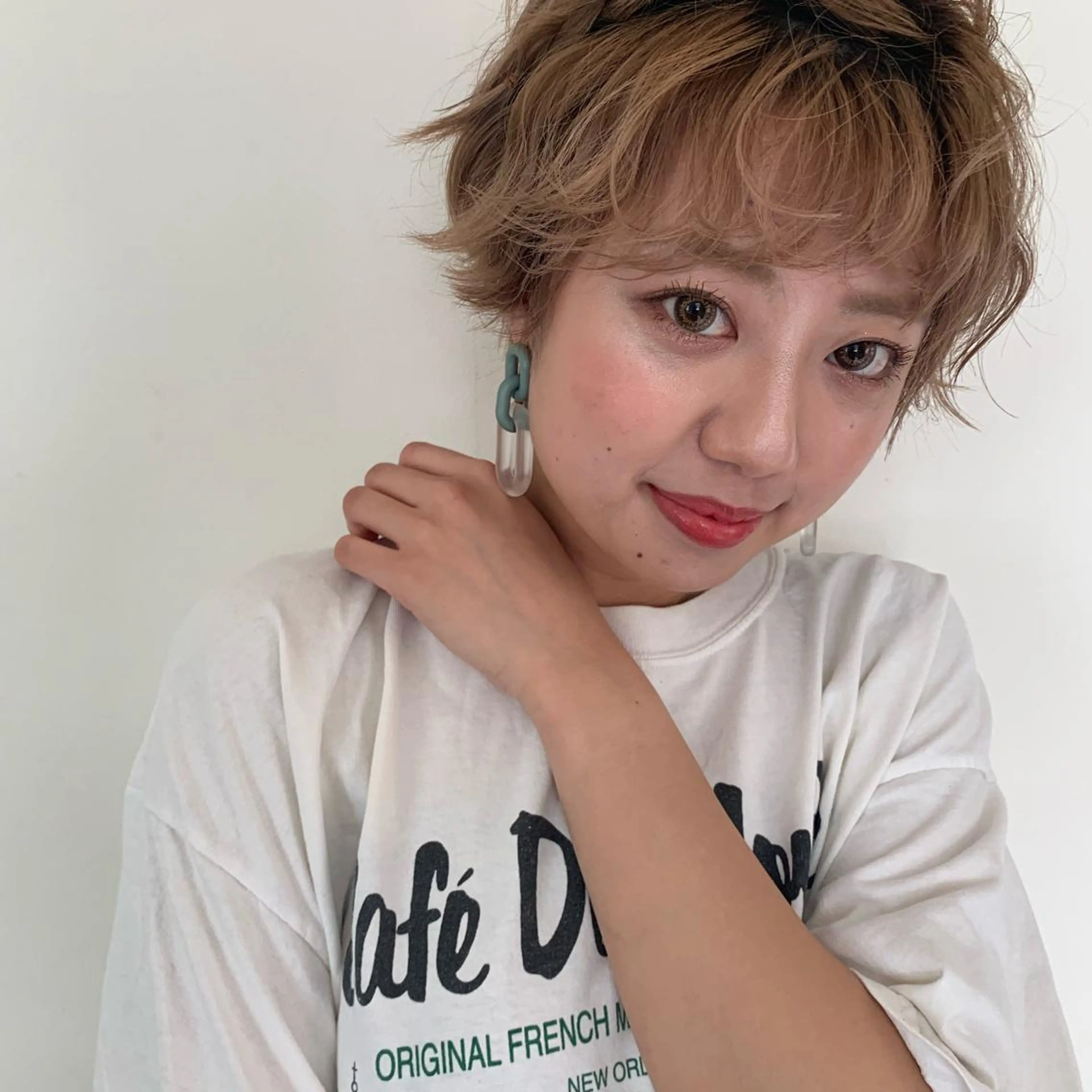 ショート ヘアアレンジ 馴染ませNo.1🧃 エクステ・アレンジのヘアスタイル