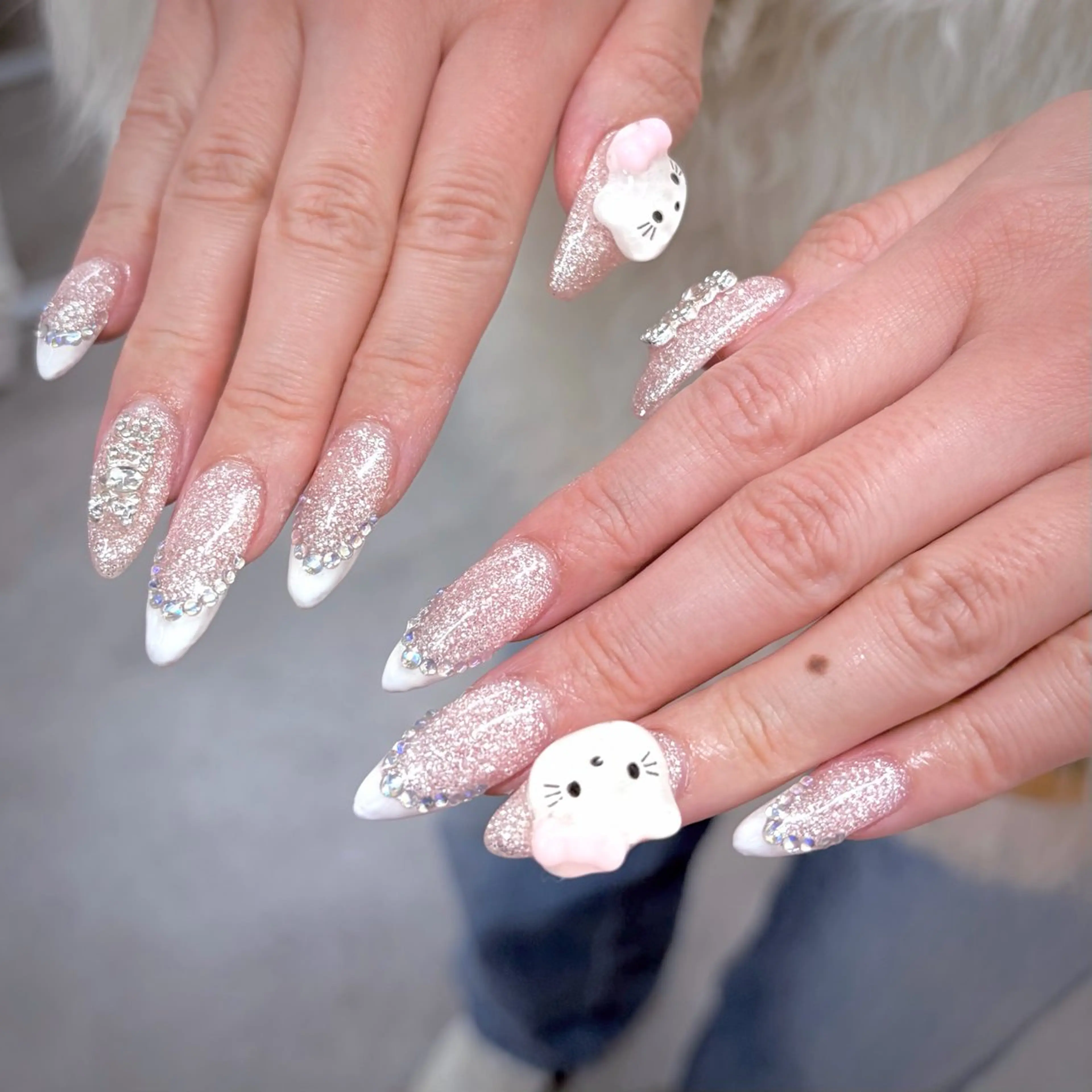 ネイル キラキラネイル ハンドネイル macoto 🐻‍❄️のネイルデザイン