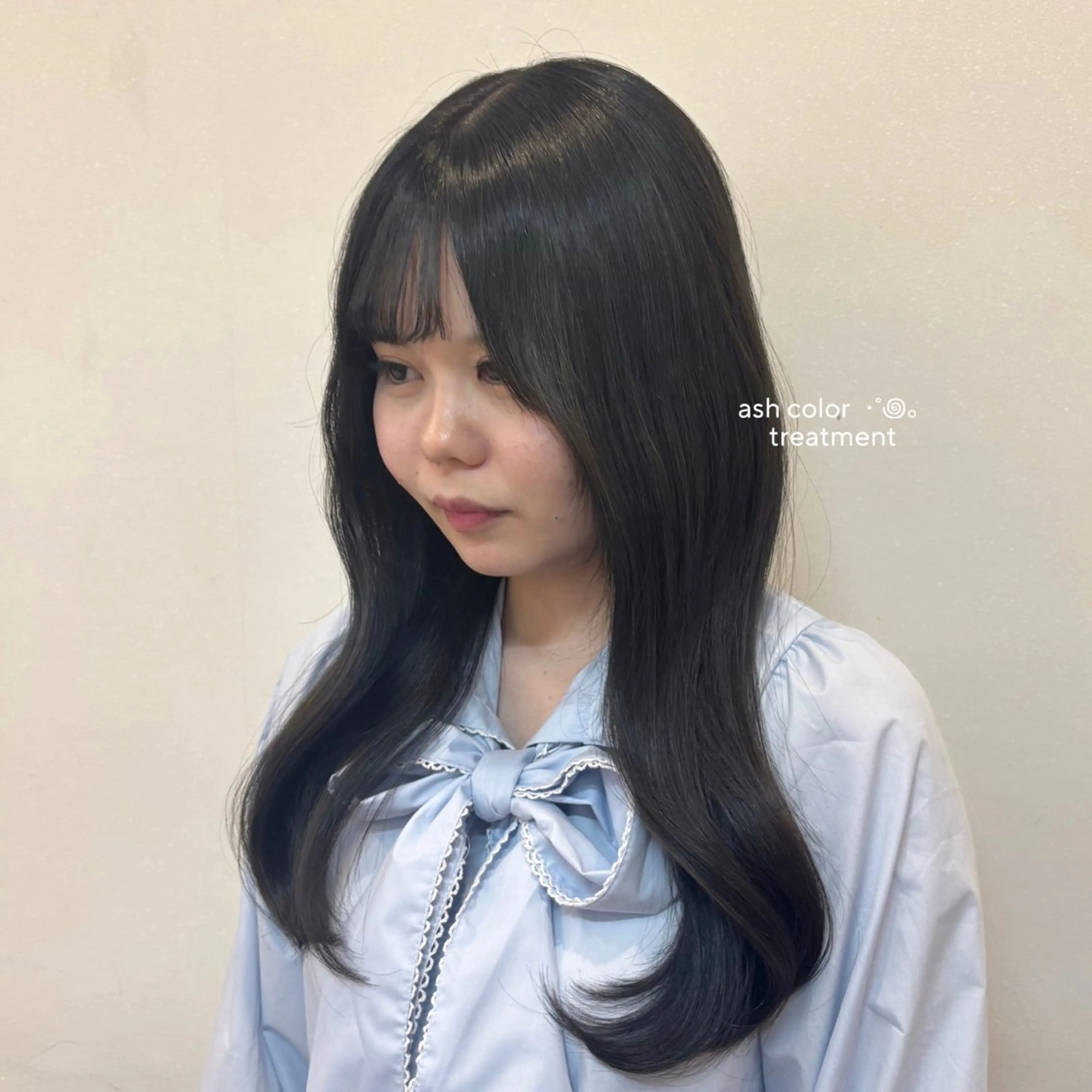 ロング アッシュ アッシュブラウン ヘアカラー 🩶透明感カラー🩶 ミズキのヘアスタイル