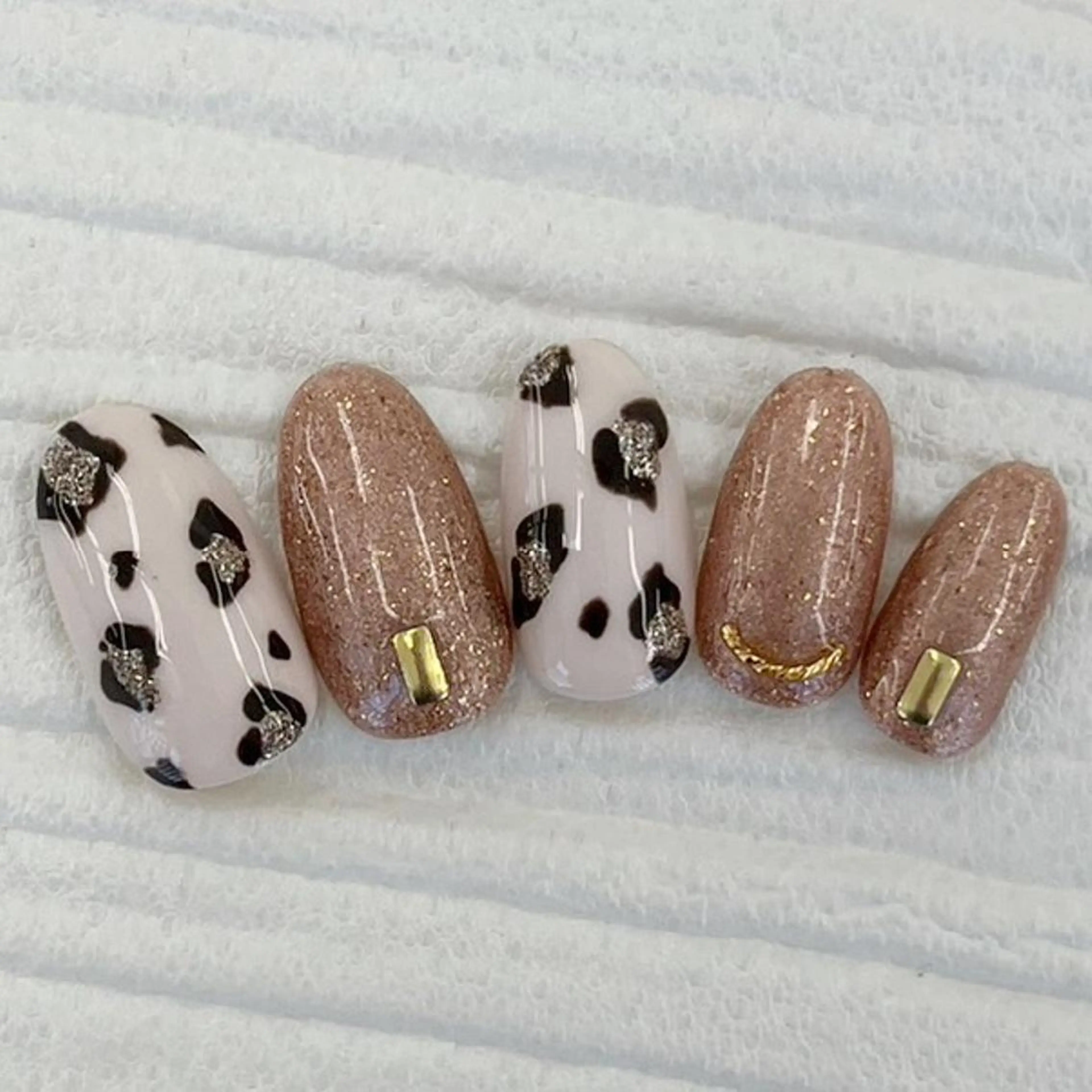 ネイル Nail salon Honey Beeのネイルデザイン