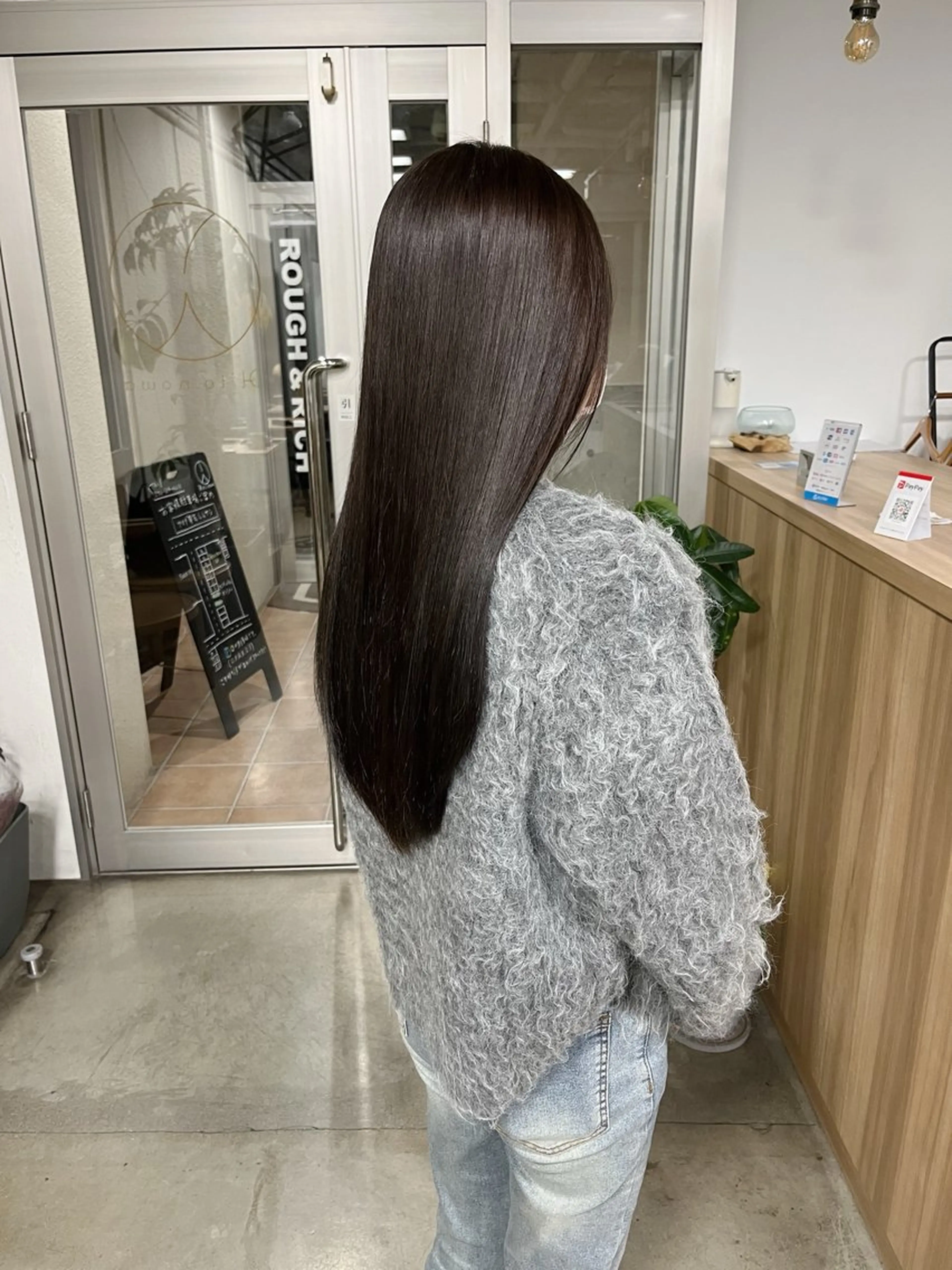 ロング カラー ヘアカラー 縮毛矯正 榎本 亜衣のヘアスタイル