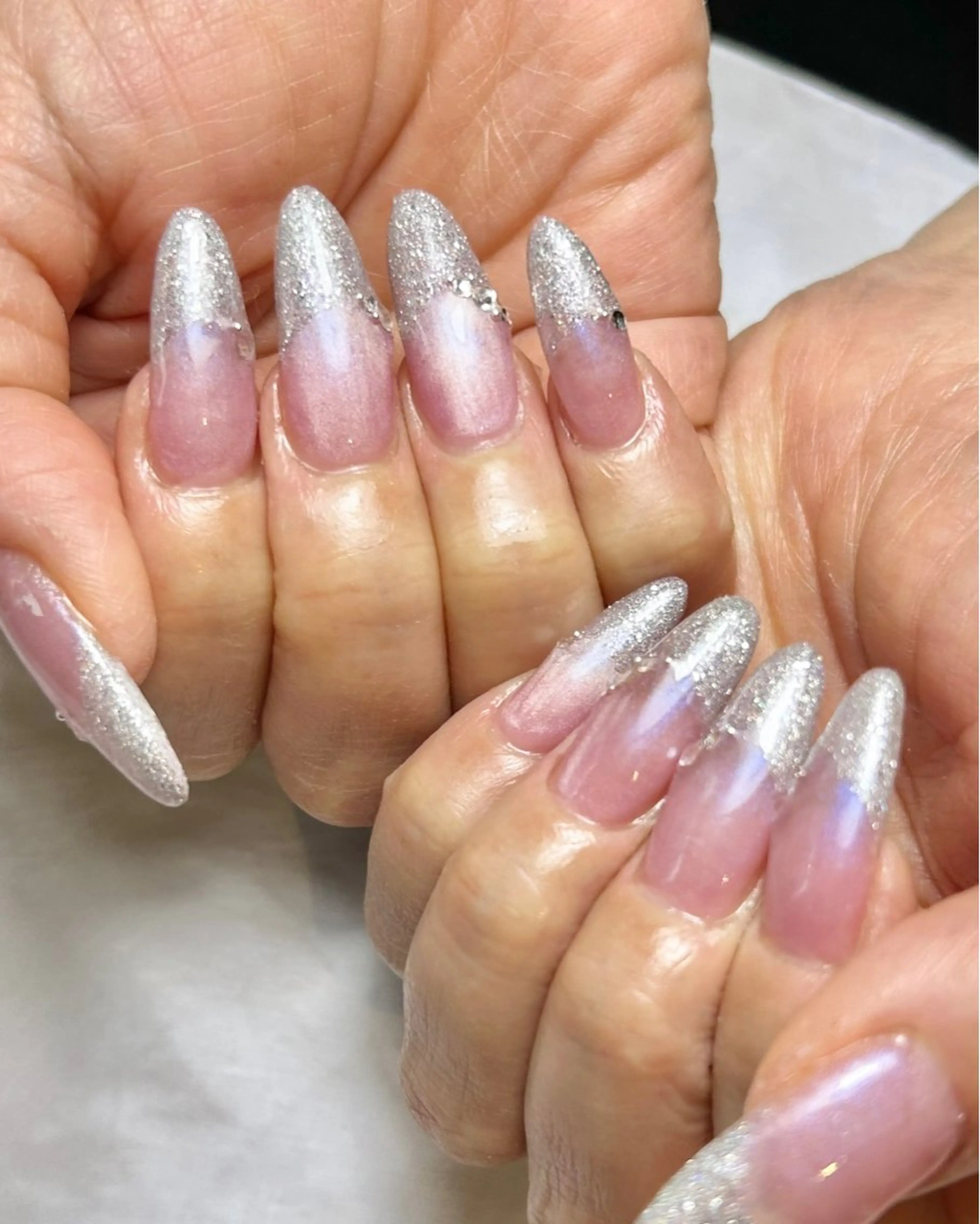 ネイル オーロラネイル フレンチネイル 持ち込み ピンク ハンドネイル Reflection marikoのネイルデザイン