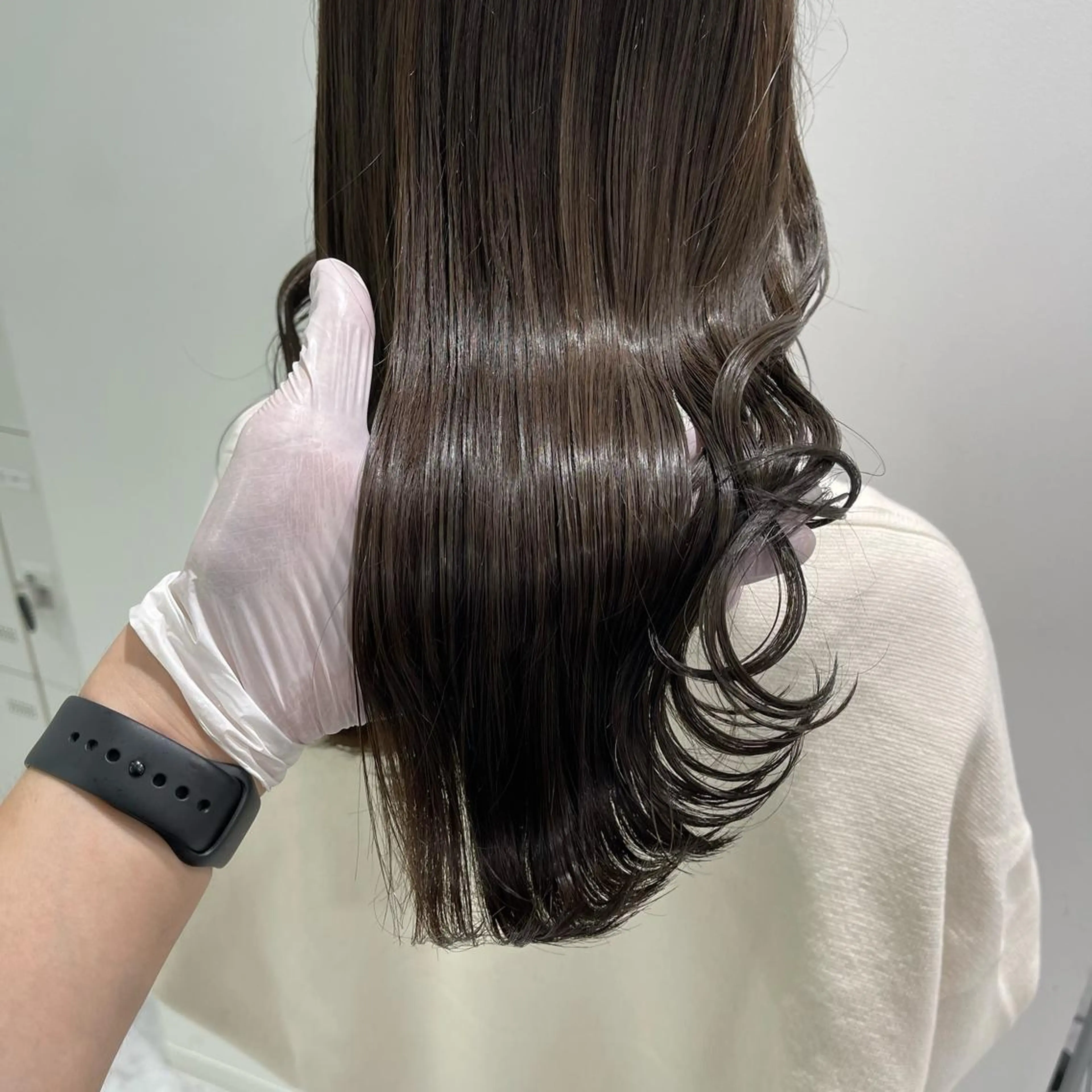 セミロング カラー パーマ ヘアアレンジ ネイル マツエク・マツパ 韓国風ベージュ🤎 赤みなし🌿横浜🤎のヘアスタイル