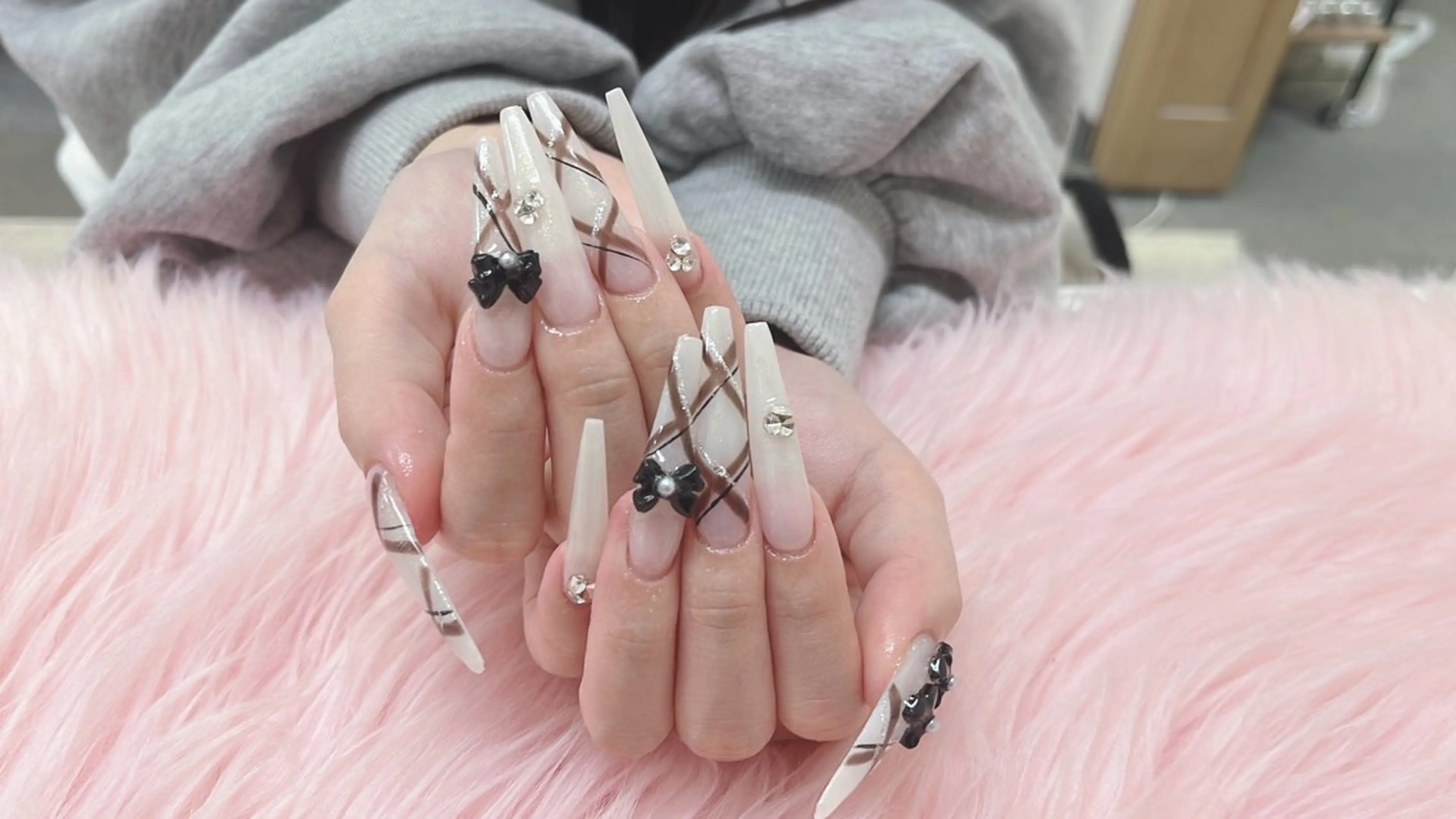 ネイル ハンドネイル 💜MIYA nail川崎店のネイルデザイン