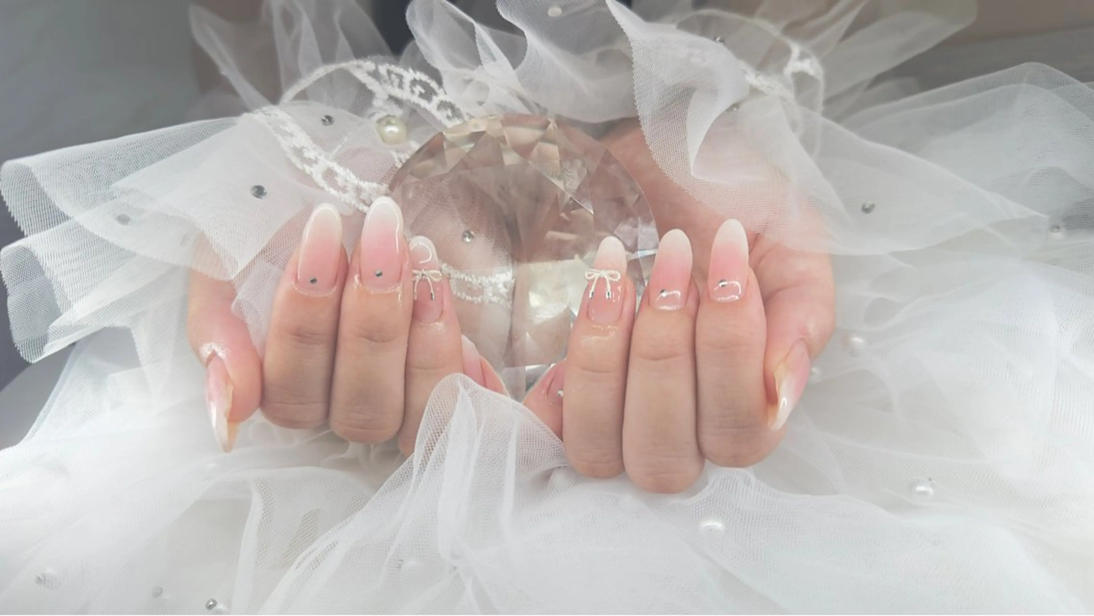 ネイル private salon le'a所属・le'a スタッフのネイルデザイン