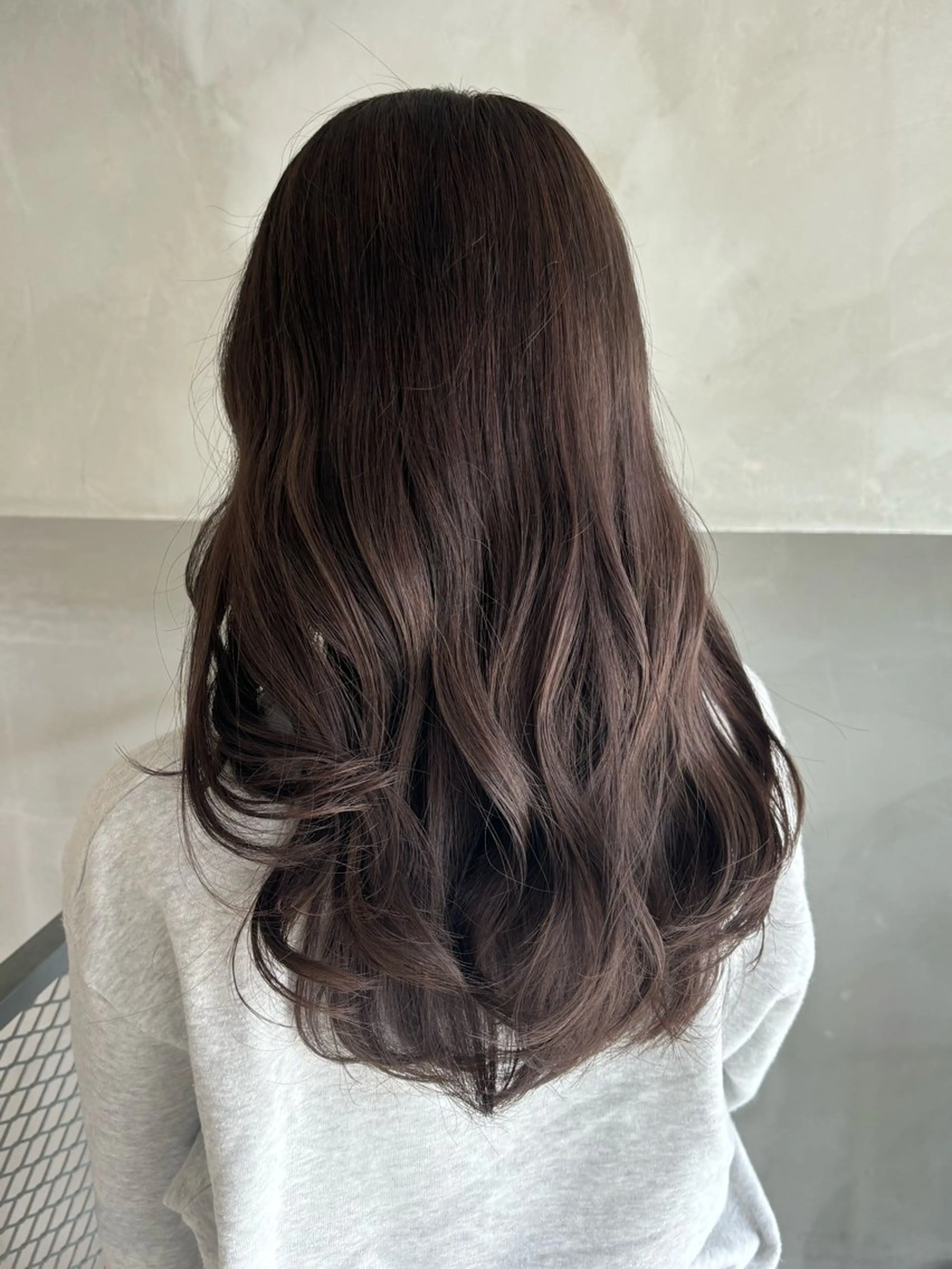 カラー 🧸ミルクティー／ ぷつっとボブ｜ミクのヘアスタイル