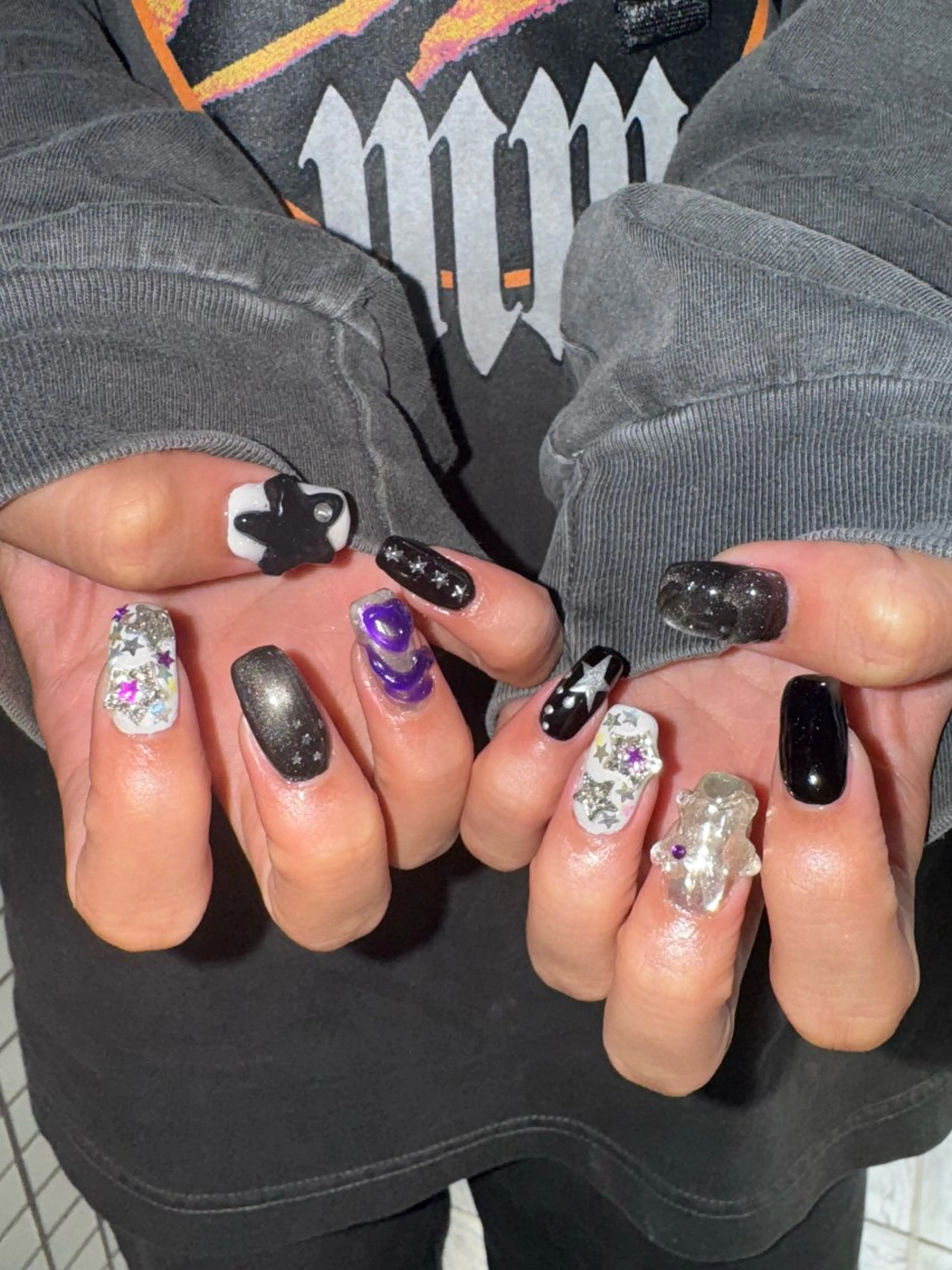 ネイル ハンドネイル フットネイル MITSUKI🪡 海外/個性派/ロングのネイルデザイン